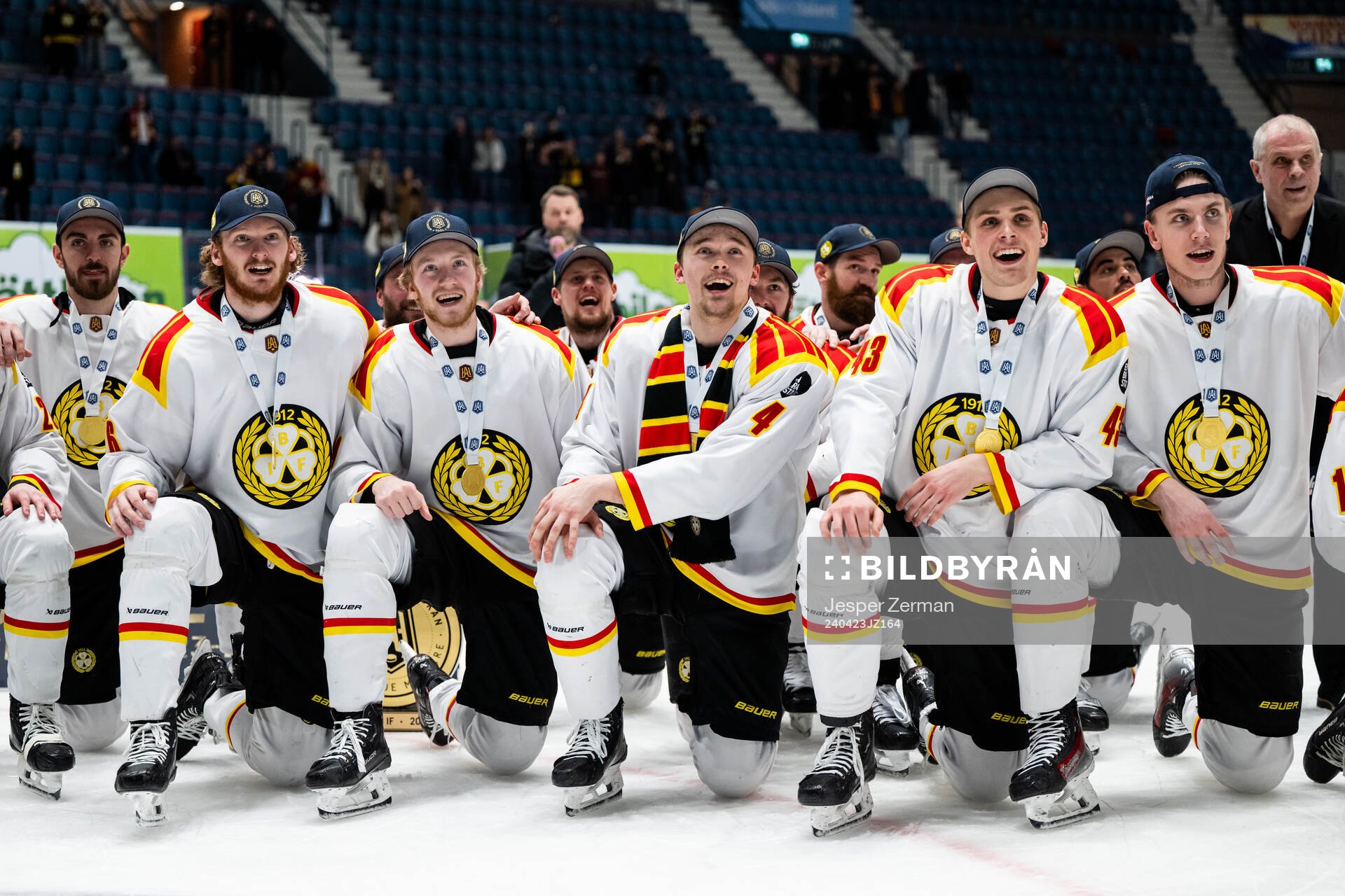 Brynäs Theo Lindstein och Noel Nordh jublar
