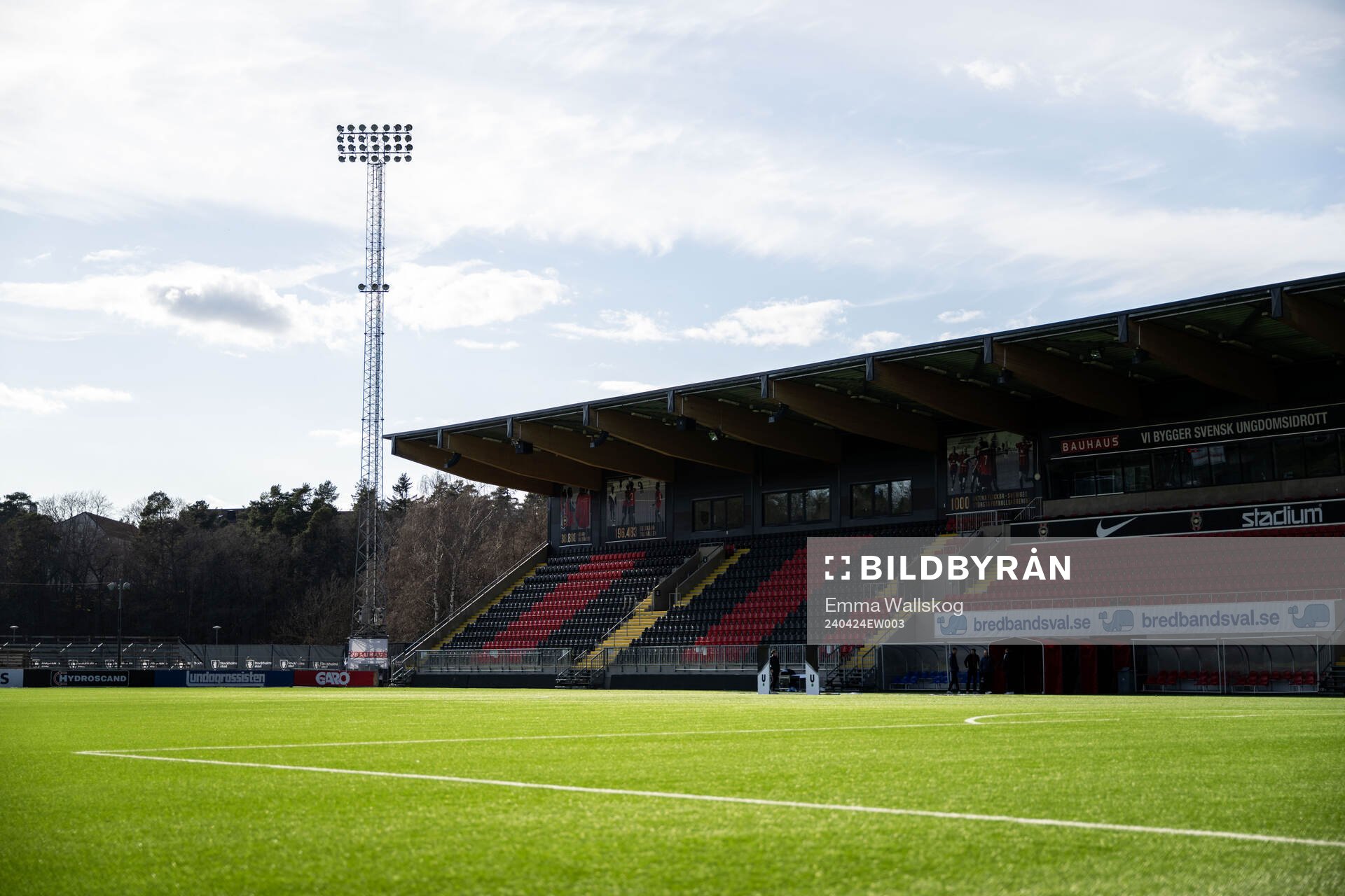 Interiör vy av Grimsta IP inför fotbollsmatchen i Allsvenskan mellan Brommapojkarna och Sirius den 24 april 2024 i Stockholm. 
