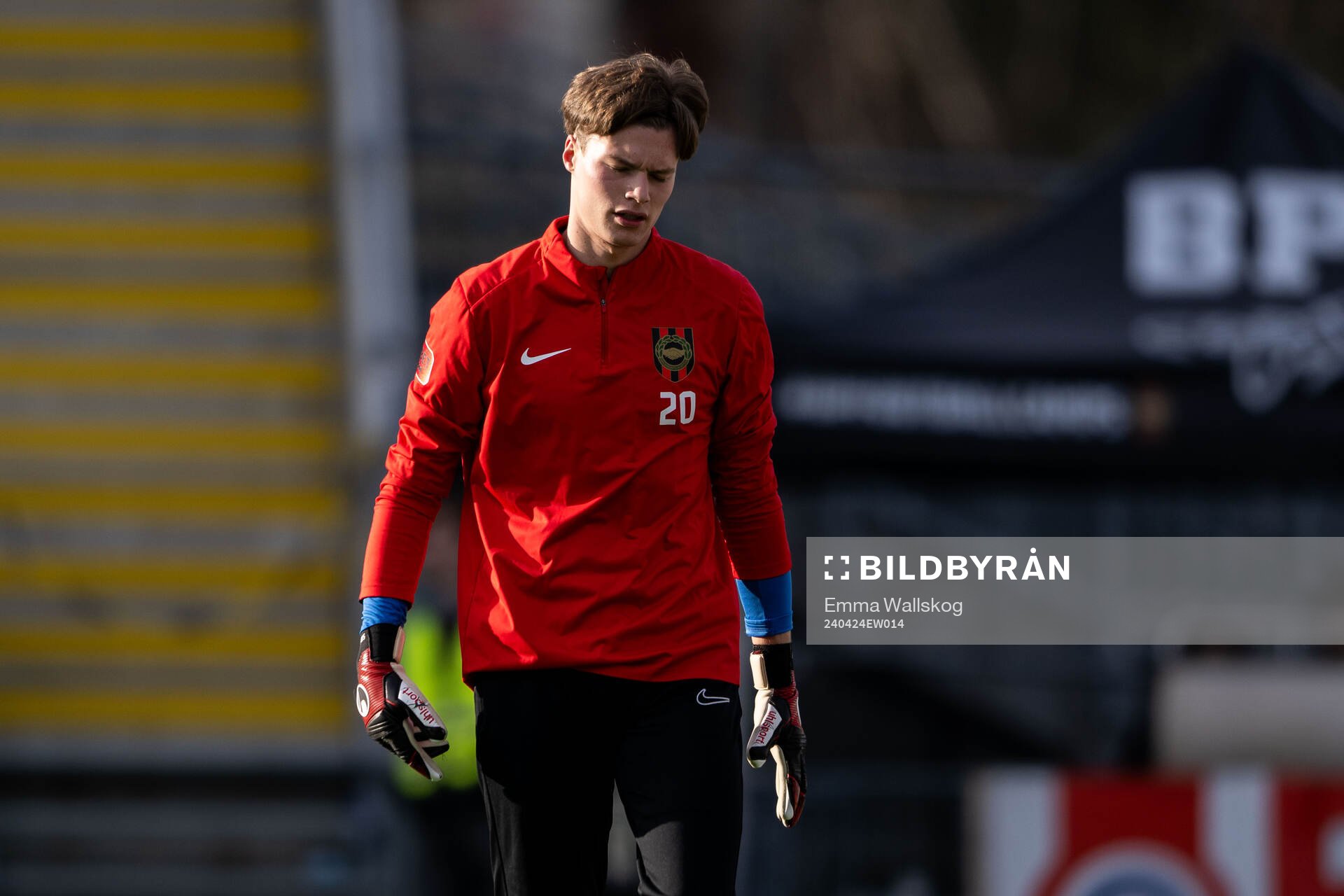 Brommapojkarnas målvakt Filip Sidklev