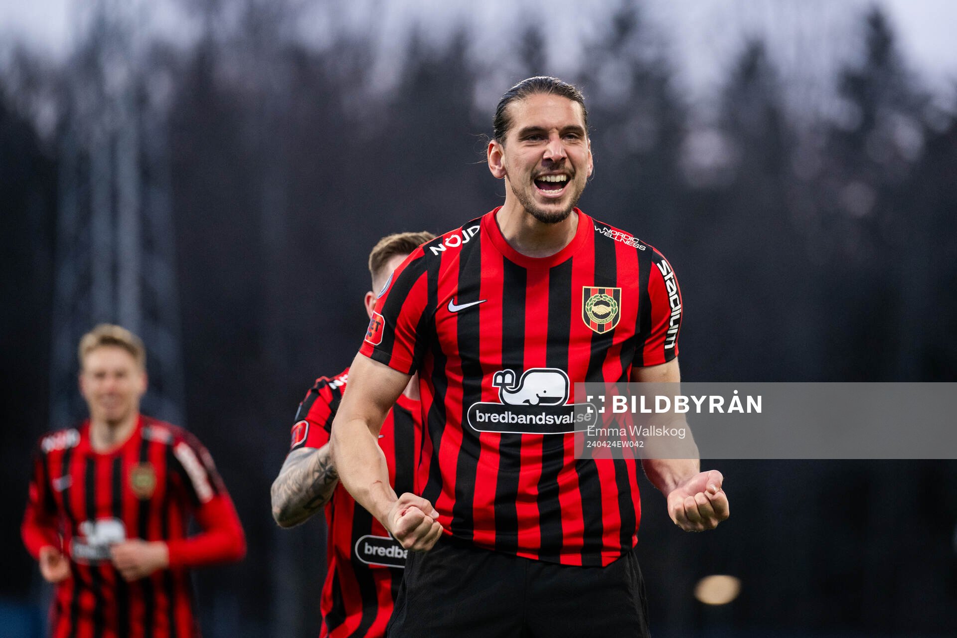 Brommapojkarnas Nikola Vasic jublar