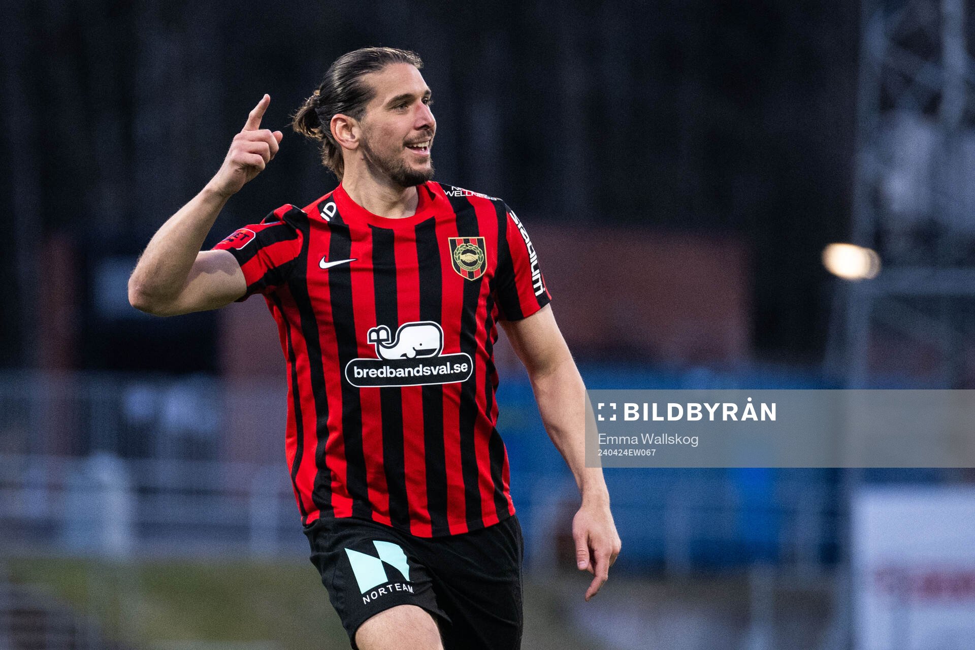 Brommapojkarnas Nikola Vasic jublar