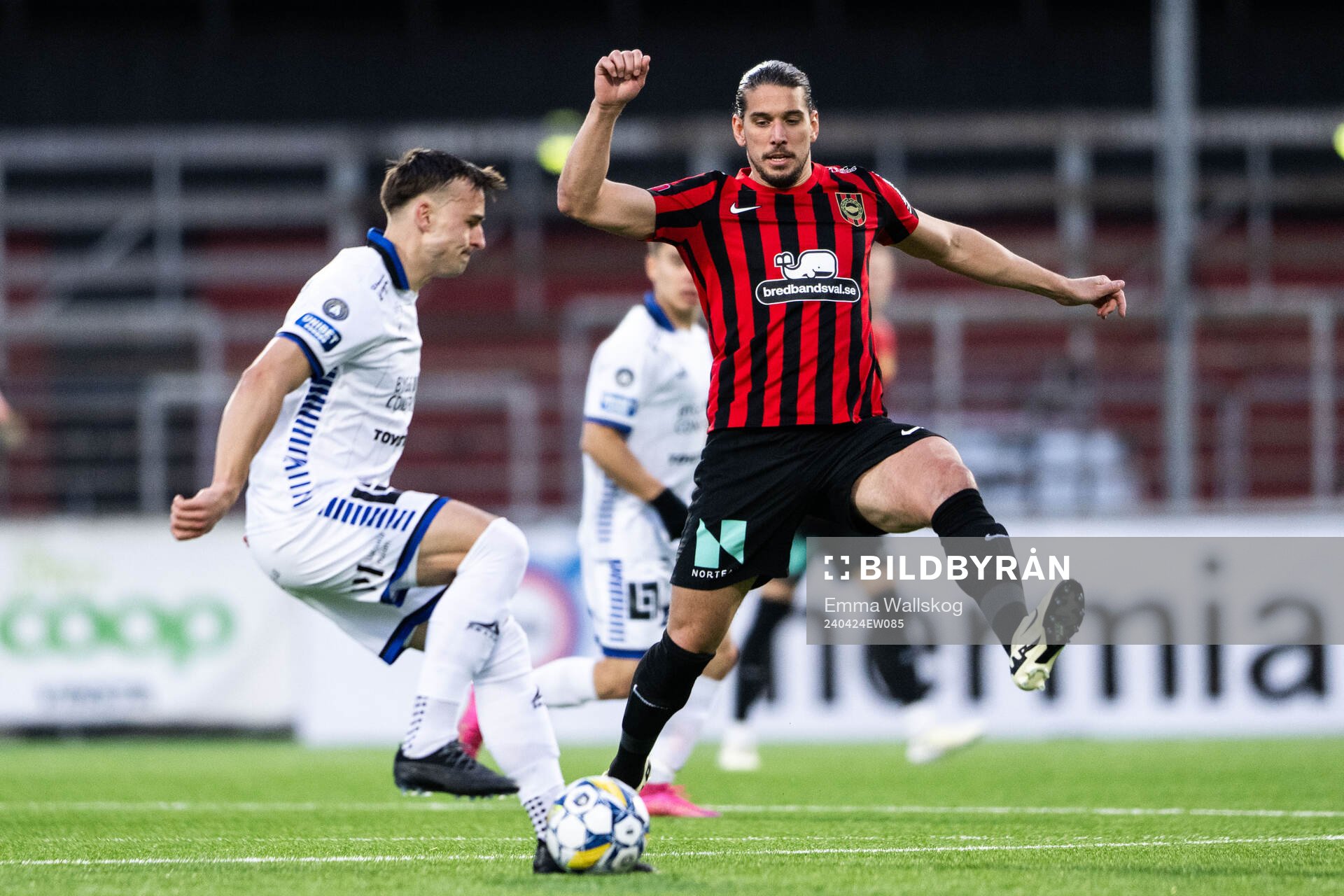 Sirius Henrik Castegren och Brommapojkarnas Nikola Vasic
