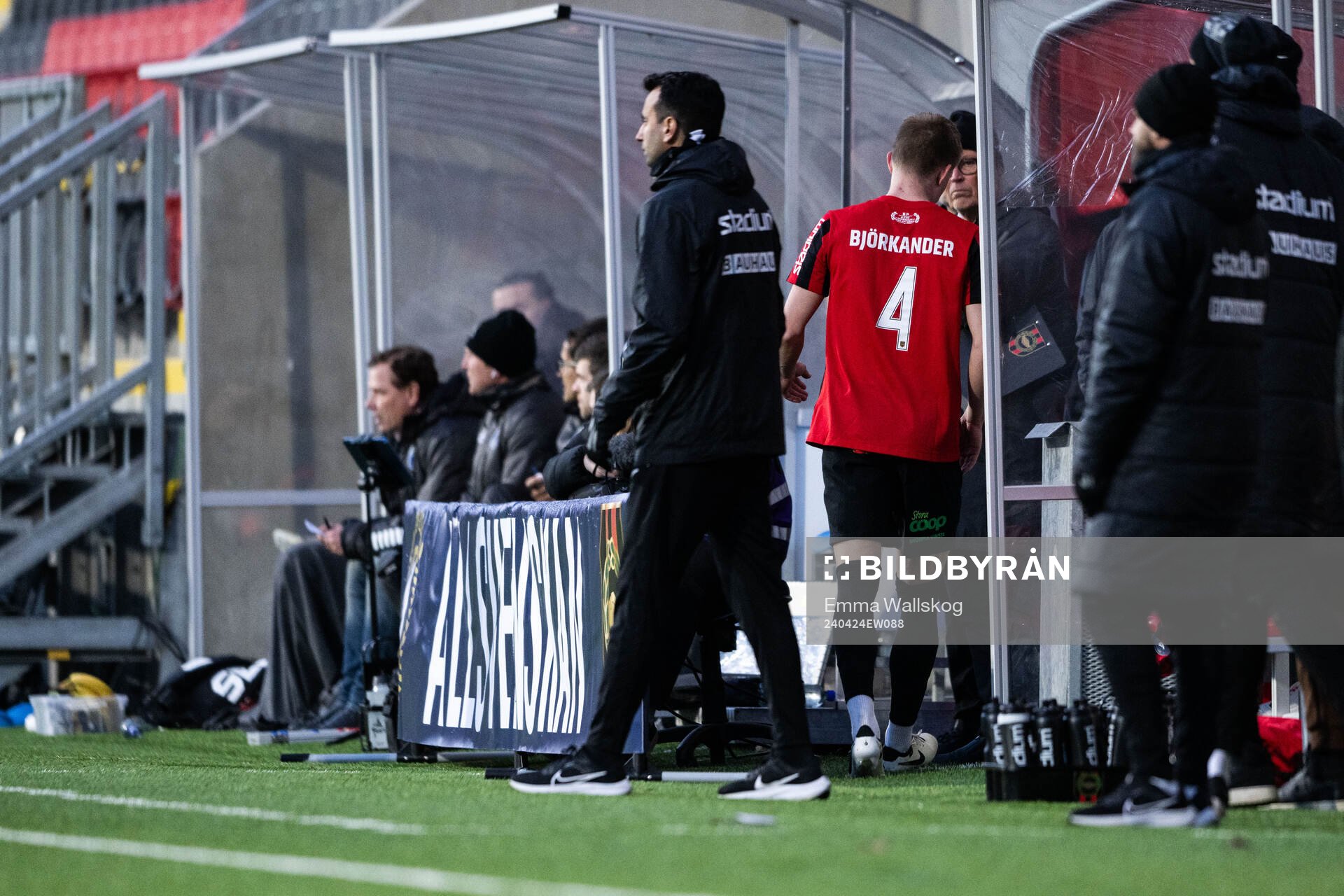 Brommapojkarnas Eric Björkander deppar