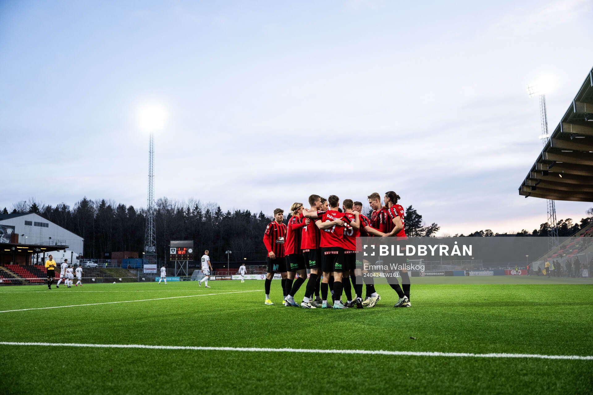 Brommapojkarnas spelare jublar