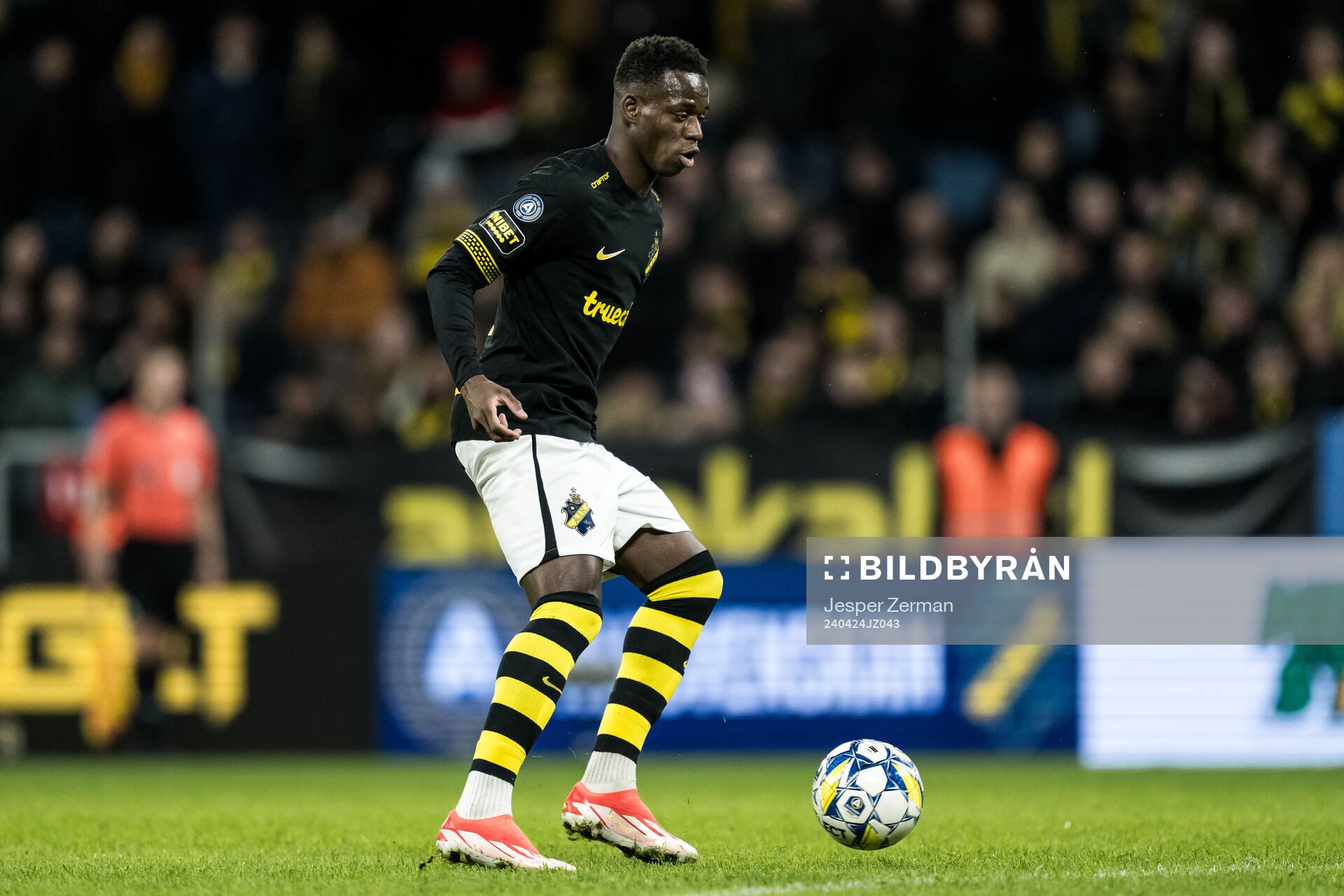 AIKs Ismaila Coulibaly under fotbollsmatchen i Allsvenskan mellan AIK och Värnamo den 24 april 2024 i Stockholm. 