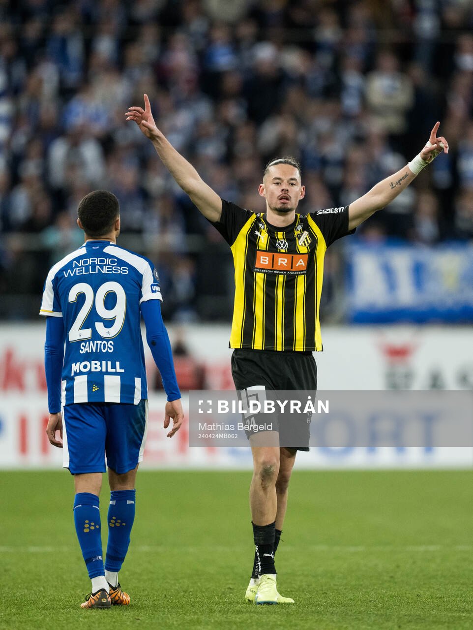 IFK Göteborgs Thomas Santos deppar och Häckens Amor