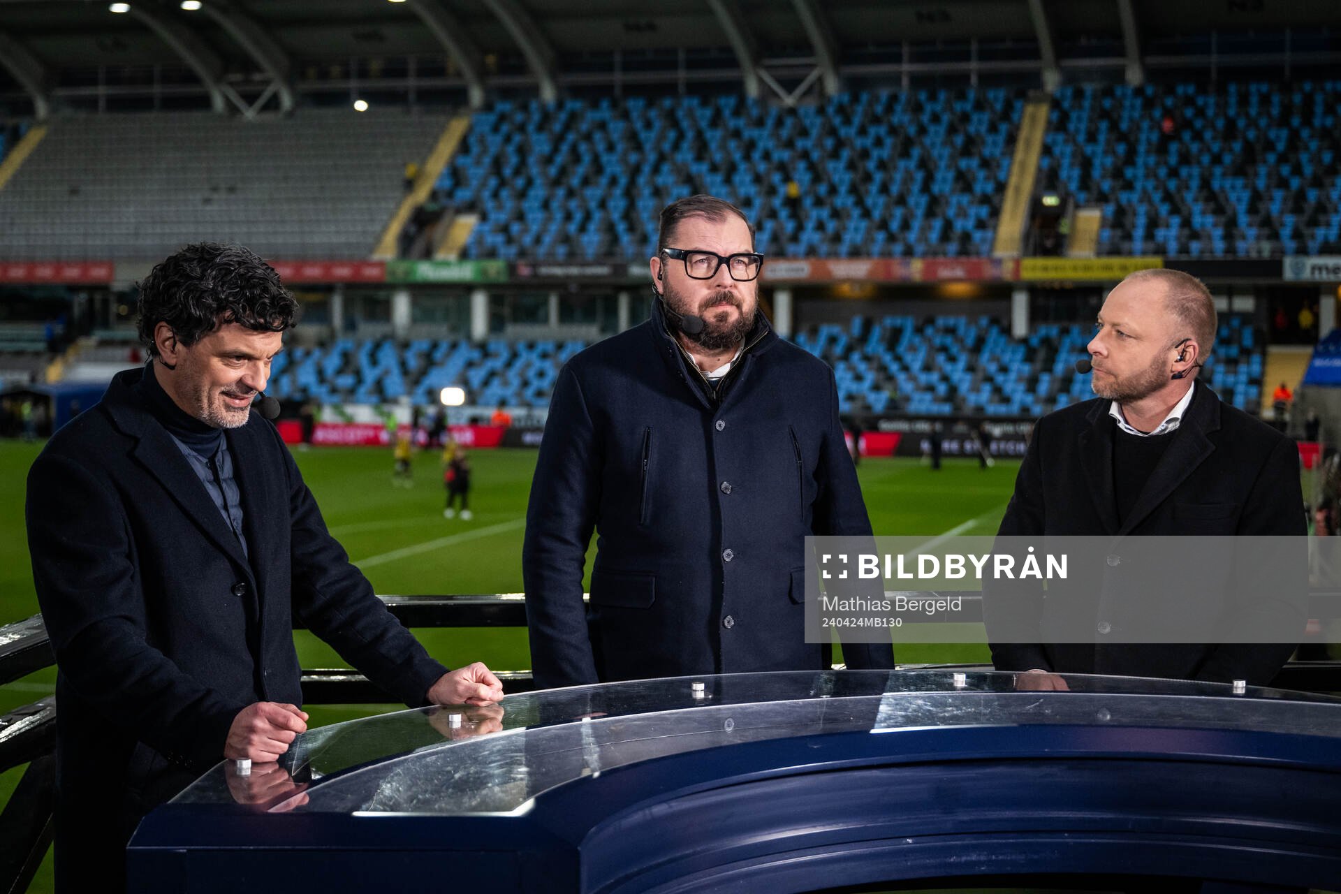 Discovery+ Tommy Åström, expert Alexander Axén, och expert Anders Andersson efter fotbollsmatchen i Allsvenskan mellan IFK Göteborg och Häcken den 24 april 2024 i Göteborg.
