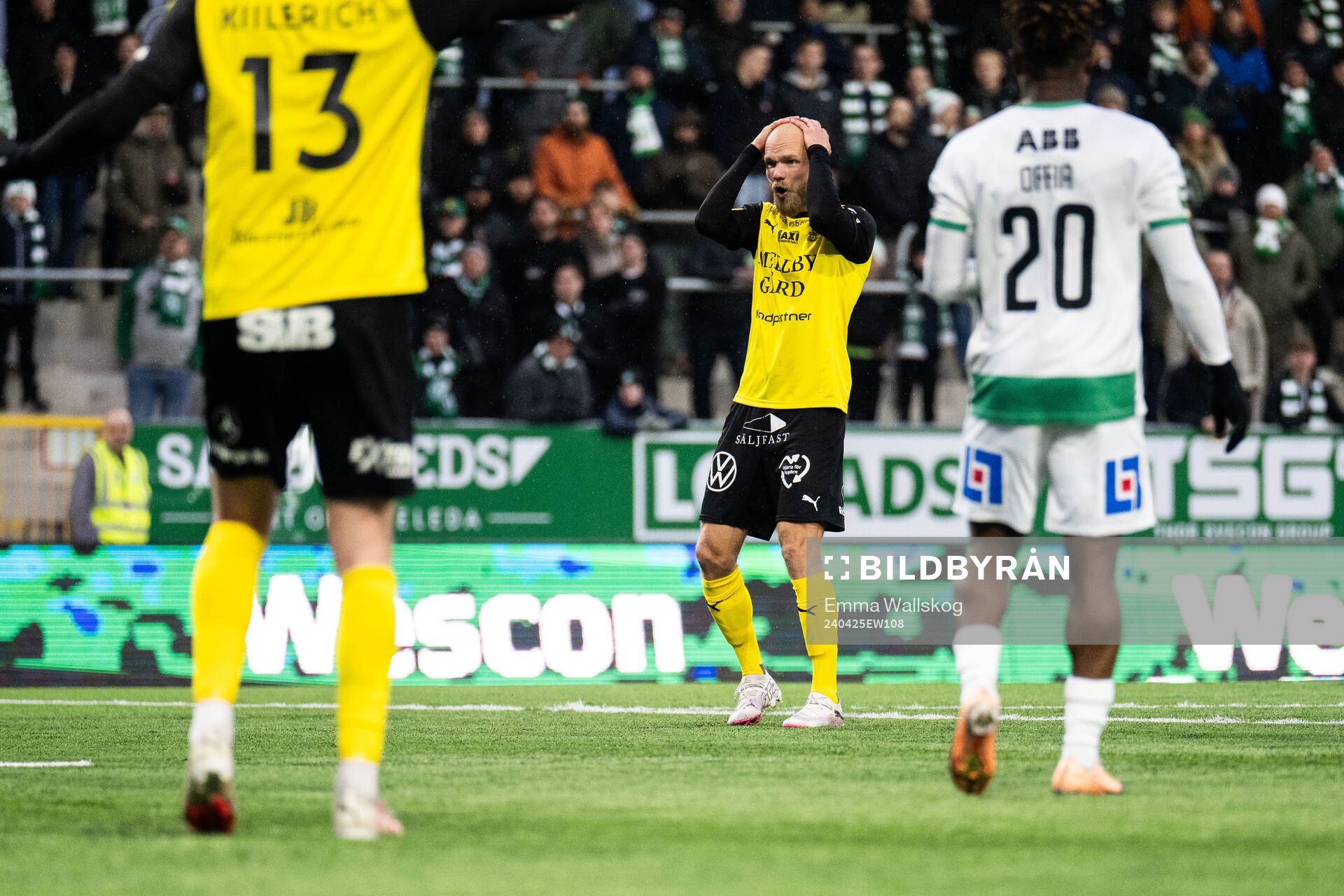 Mjällbys Viktor Gustafson deppar