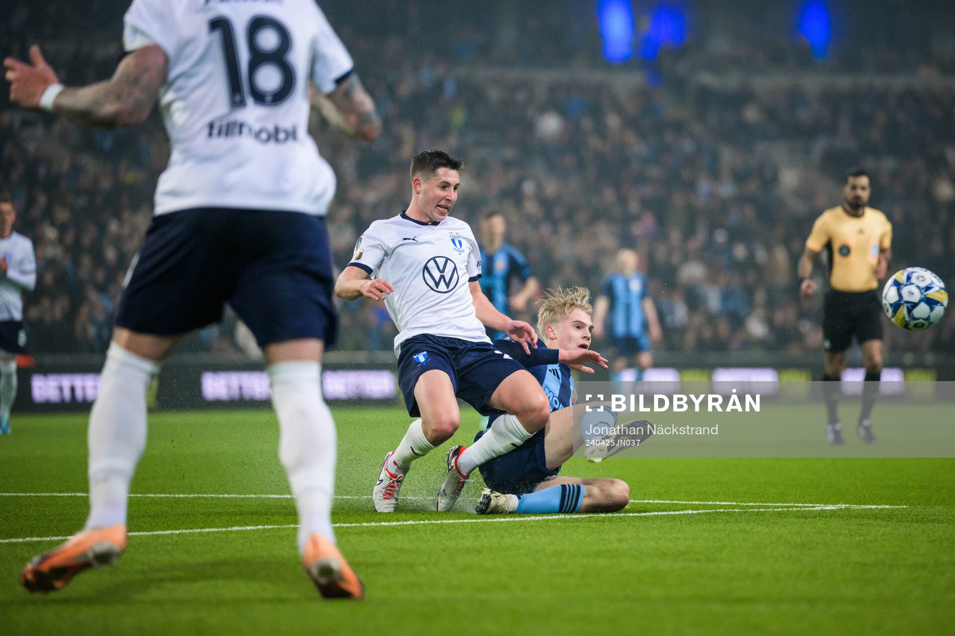 Malmö FFs Lasse Berg Johnsen och Djurgårdens Lucas
