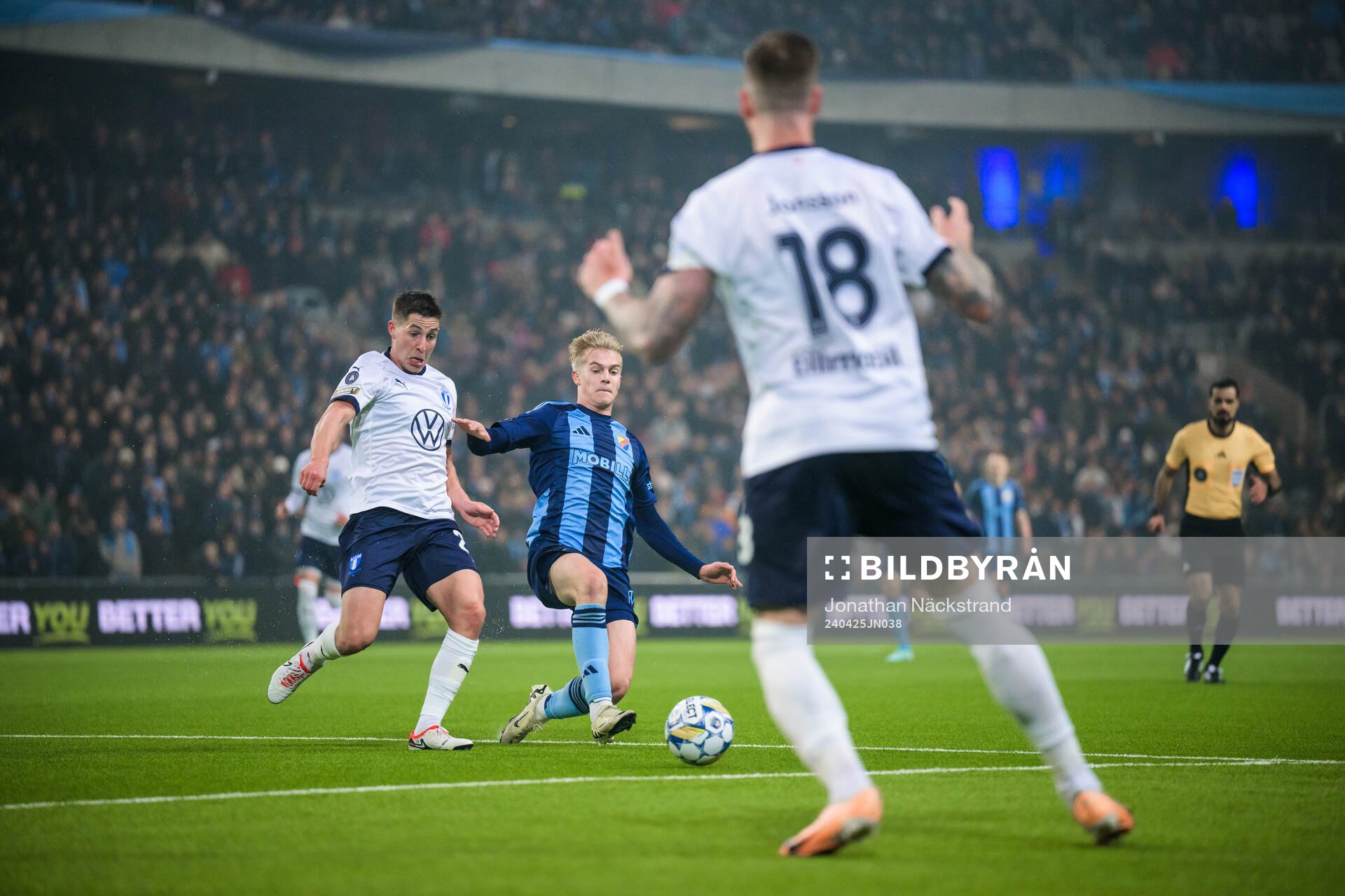 Malmö FFs Lasse Berg Johnsen och Djurgårdens Lucas