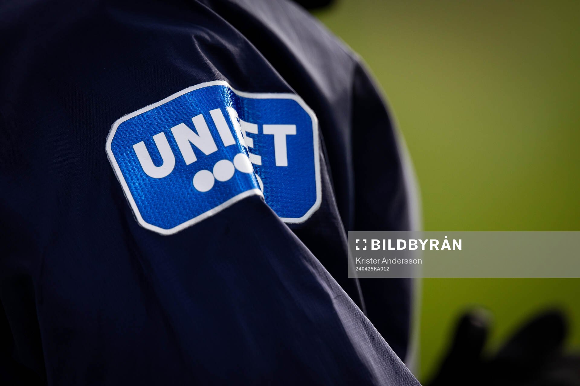 UNIBET logo på en tröja