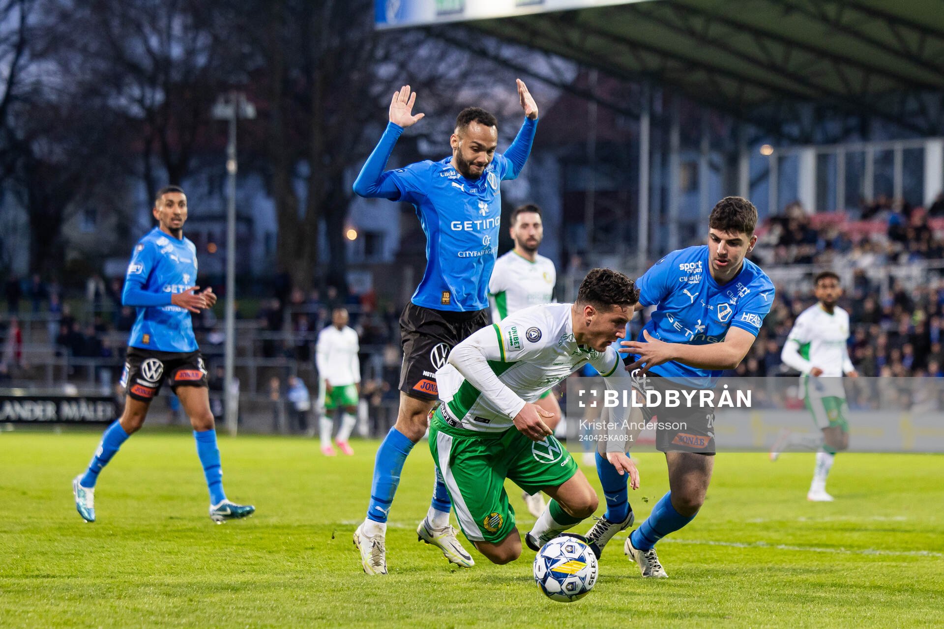 Halmstads Vinicius Nogueira De Oliveira och Bleon Kurtulus