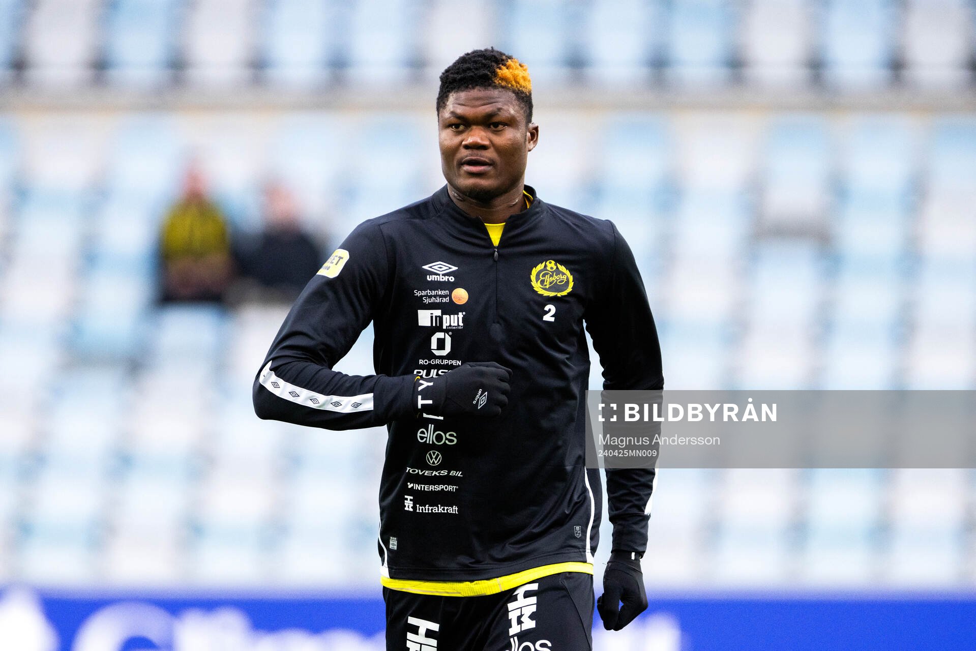 Elfsborgs Terry Yegbe på uppvärmningen