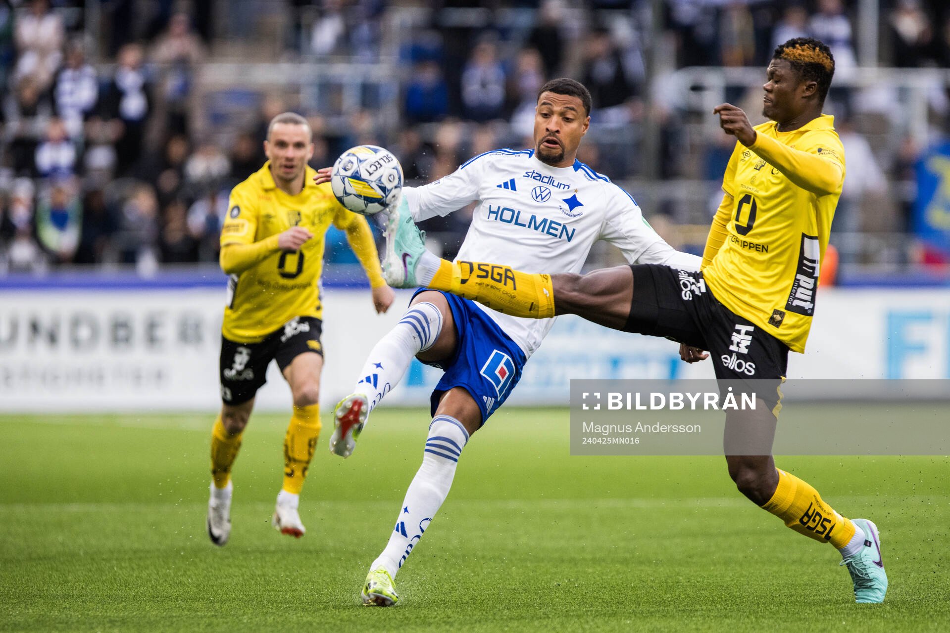 IFK Norrköpings Joseph Ceesay och Elfsborgs Terry Yegbe