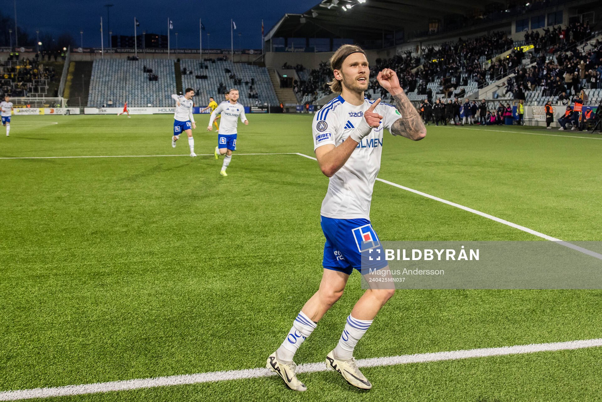 IFK Norrköpings Arnor Traustason jublar