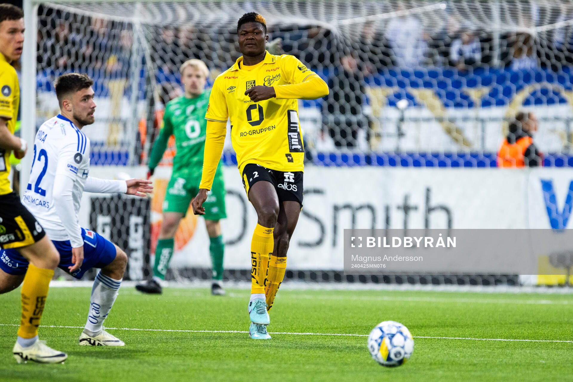 Elfsborgs Terry Yegbe under fotbollsmatchen i Allsvenskan mellan IFK Norrköping och Elfsborg den 25 april 2024 i Norrköping. 
