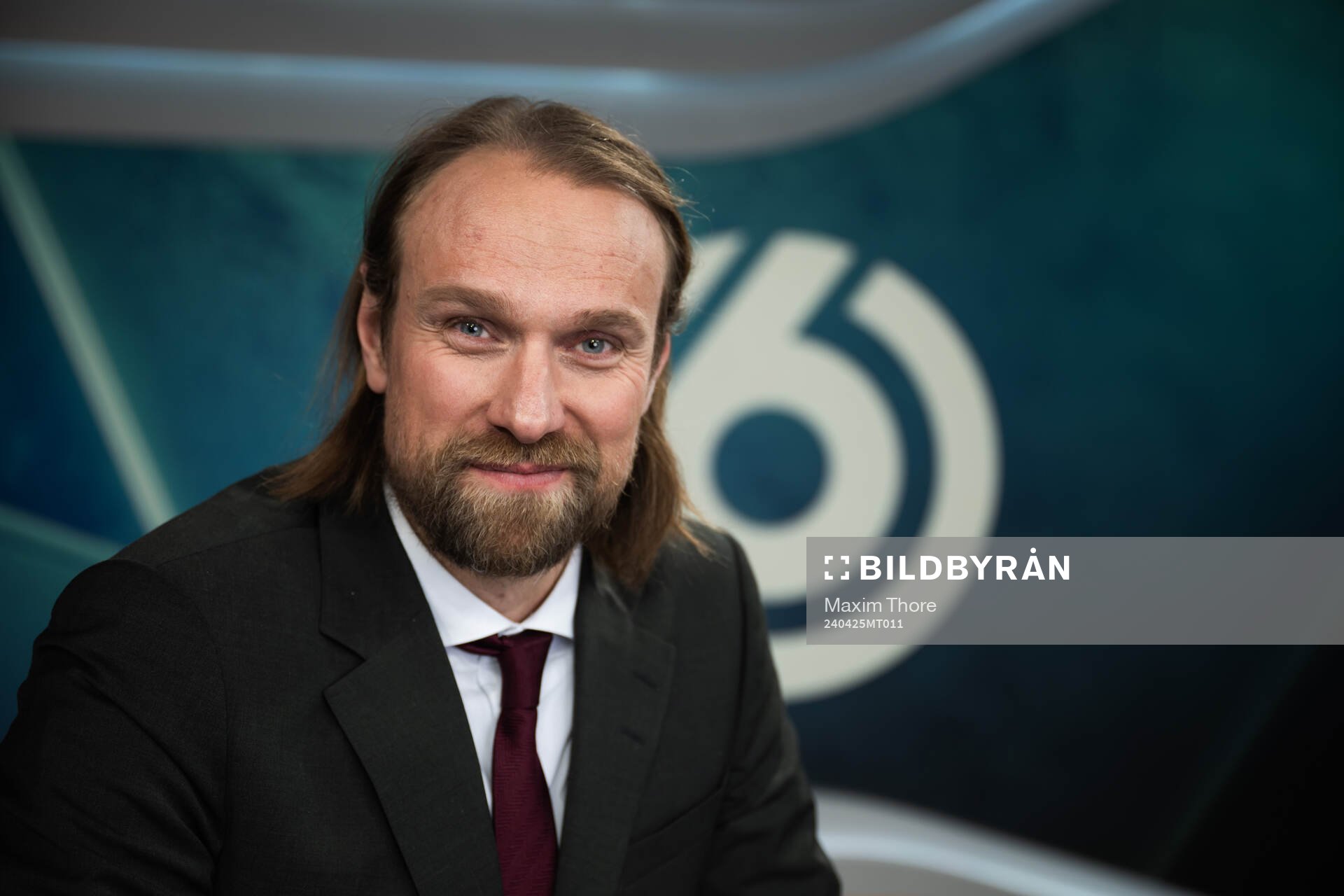 Jonatan Lindquist poserer för ett porträtt