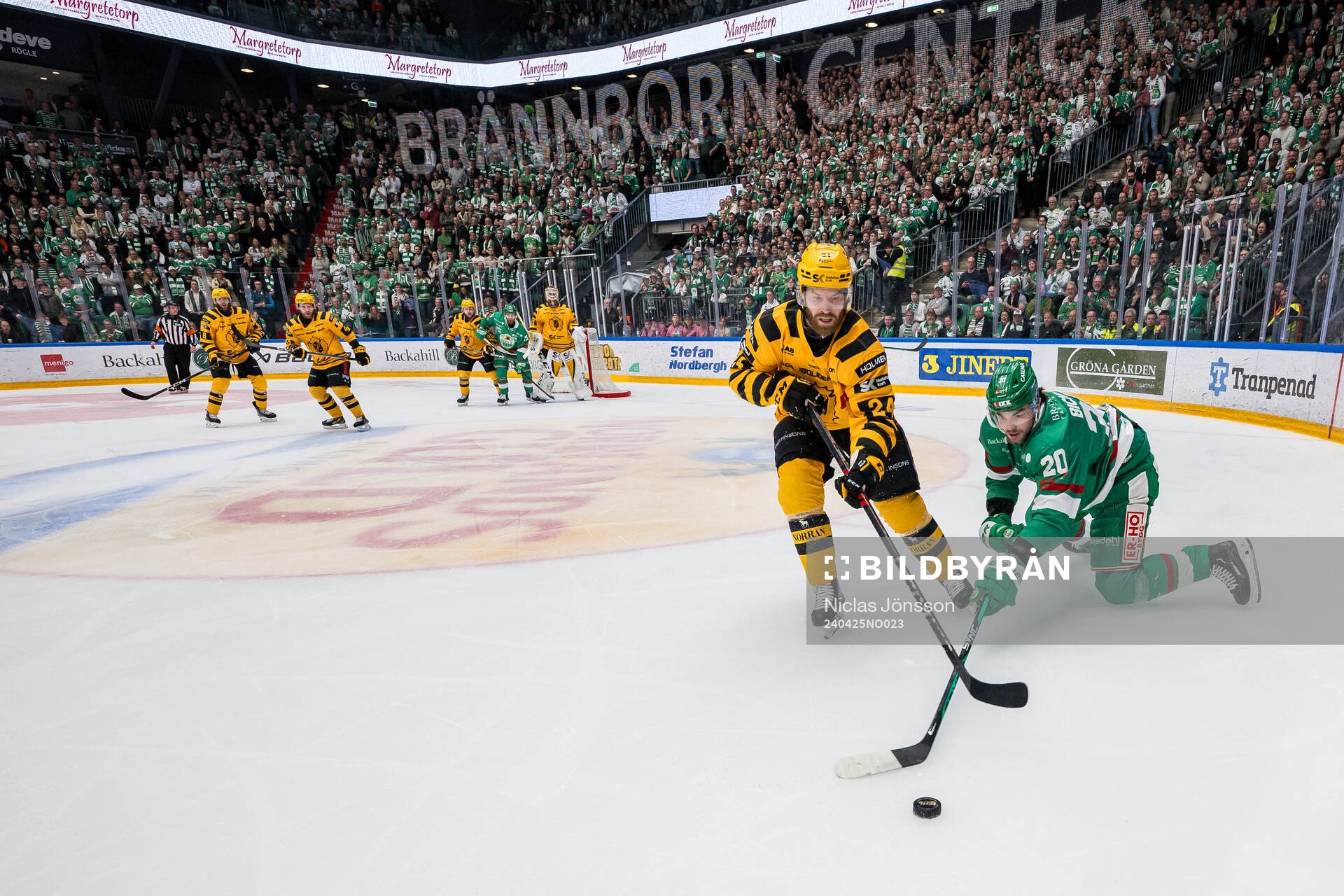 Skellefteås Oscar Lindberg och Rögles Lian Bichsel