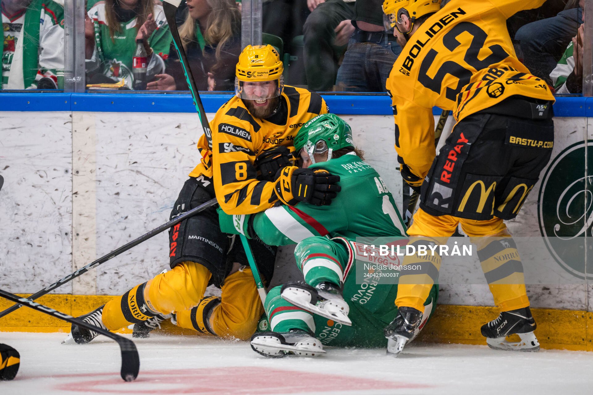Skellefteås Petter Granberg och Rögles Rodrigo Abols