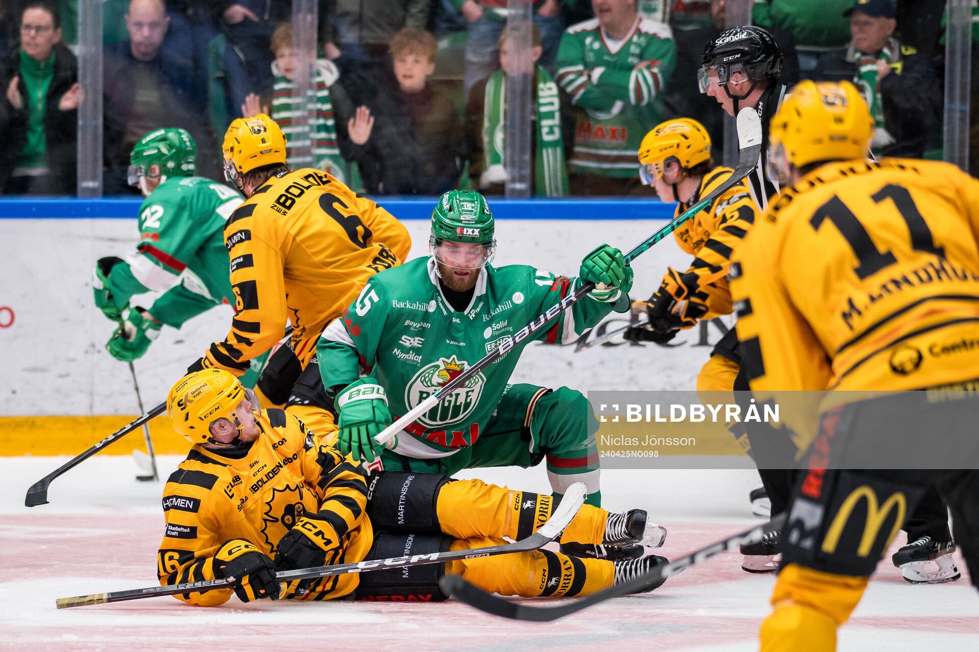 Skellefteås Linus Lindström och Rögles Simon Ryfors