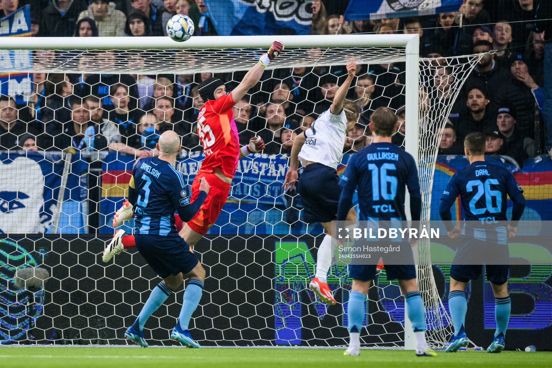 Djurgårdens Jacob Widell Zetterström och Malmö FFs