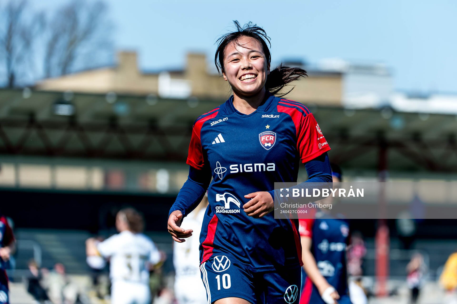 FC Rosengårds Momoko Tanikawa jublar