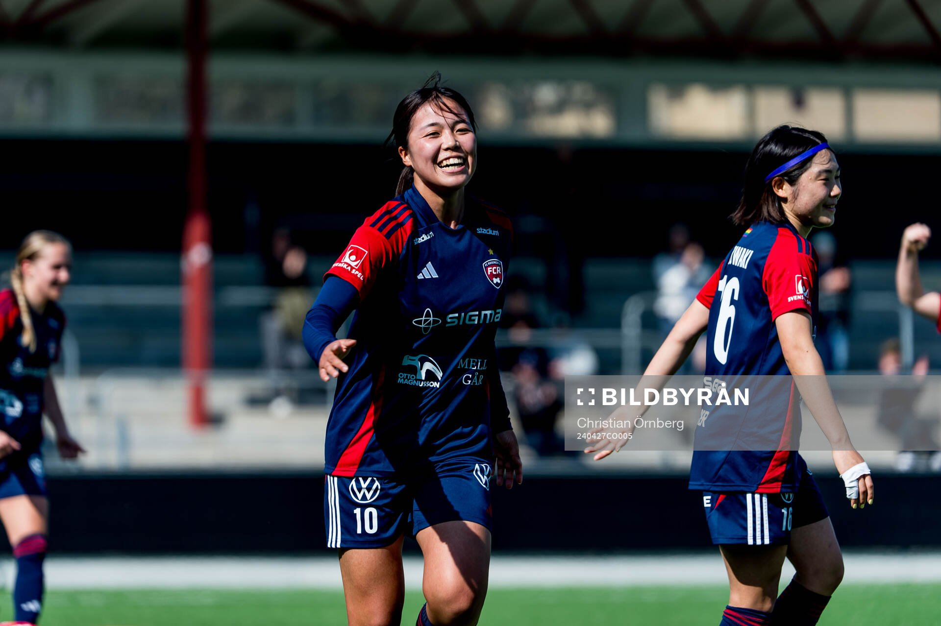 FC Rosengårds Momoko Tanikawa jublar