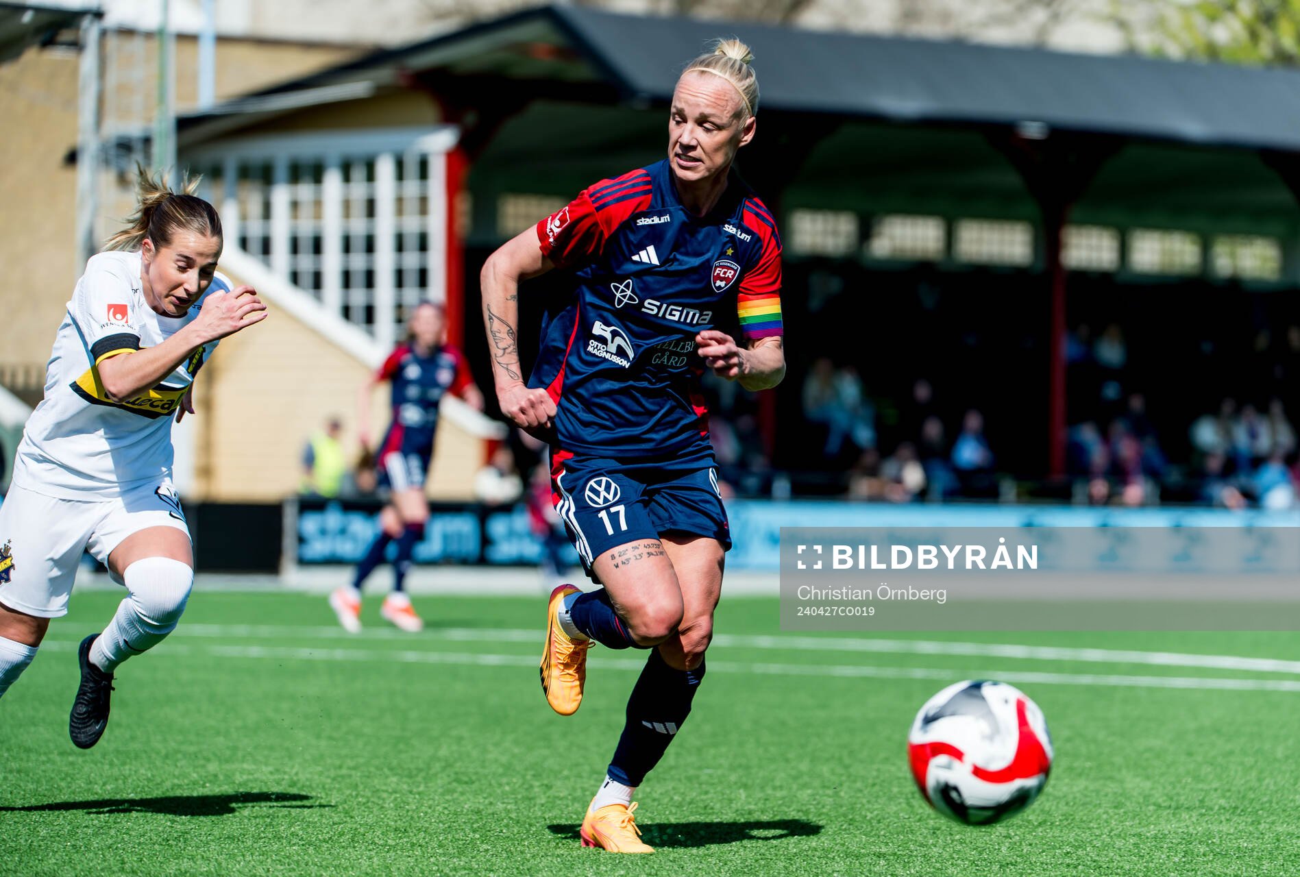 FC Rosengårds Caroline Seger och AIKs Felicia Saving