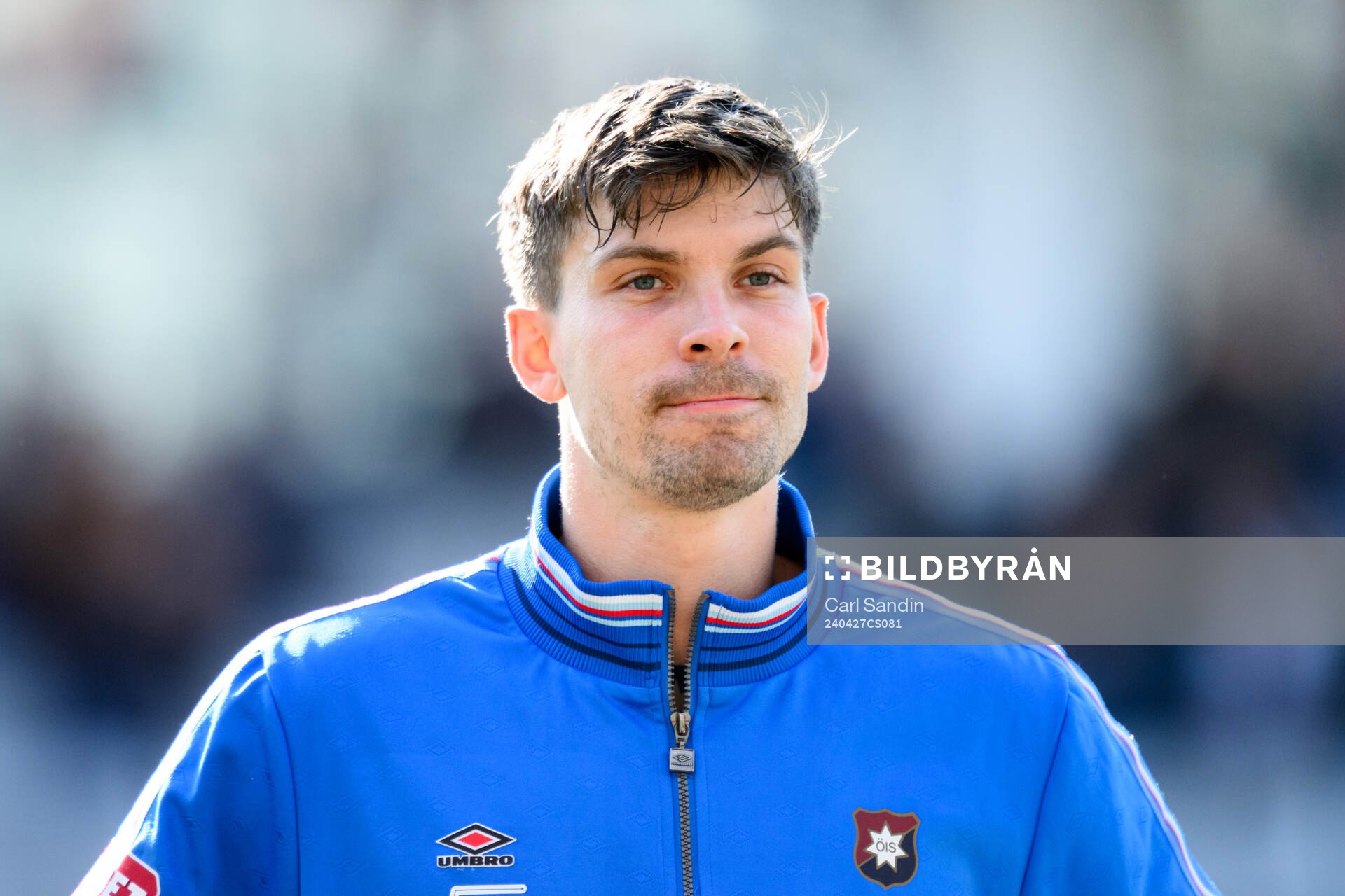 Örgrytes Daniel Paulson vid lineup innan fotbollsmatchen i