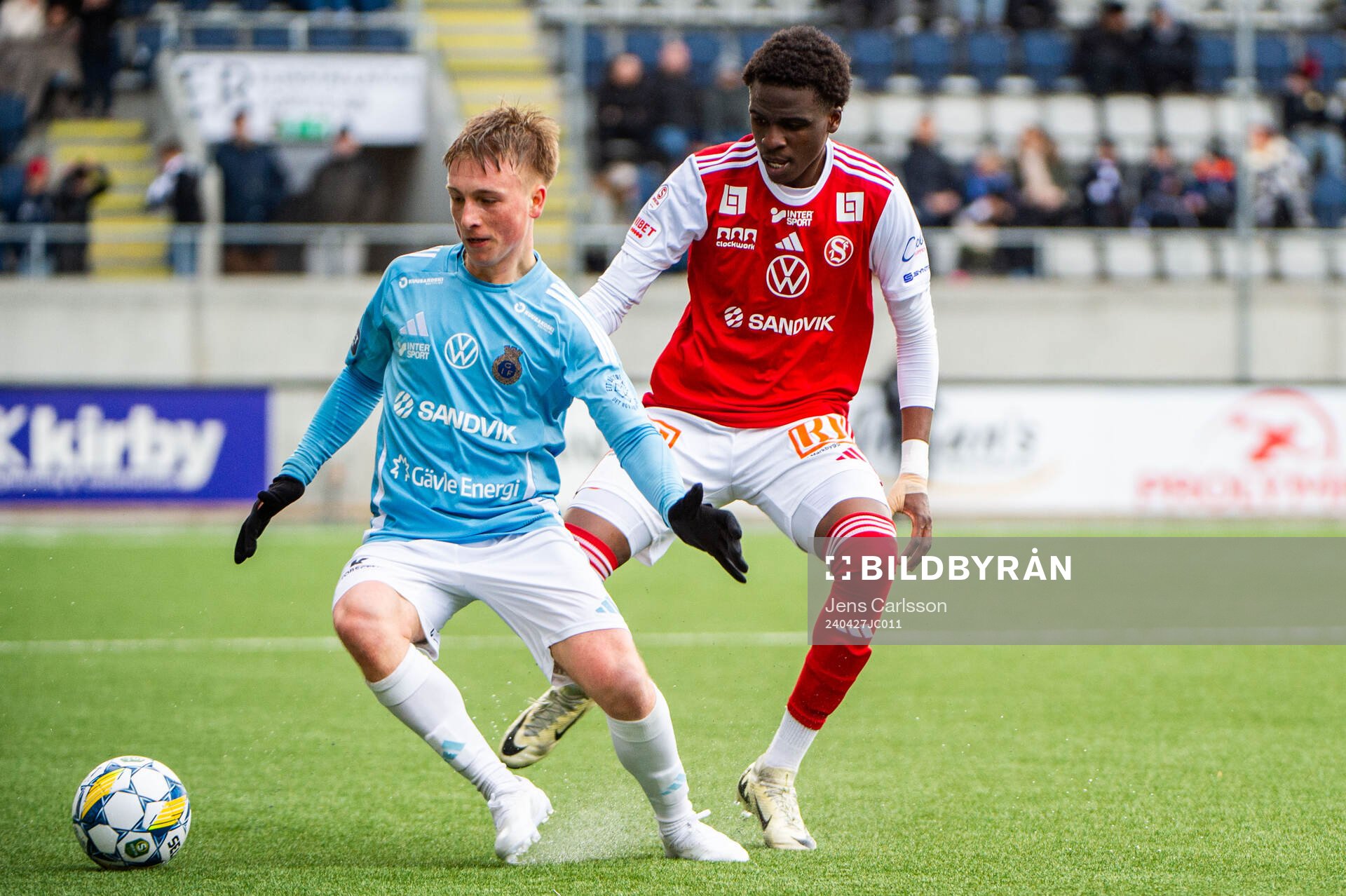 Gefles Constantino Capotondi och Sandvikens Calvin Kabuye