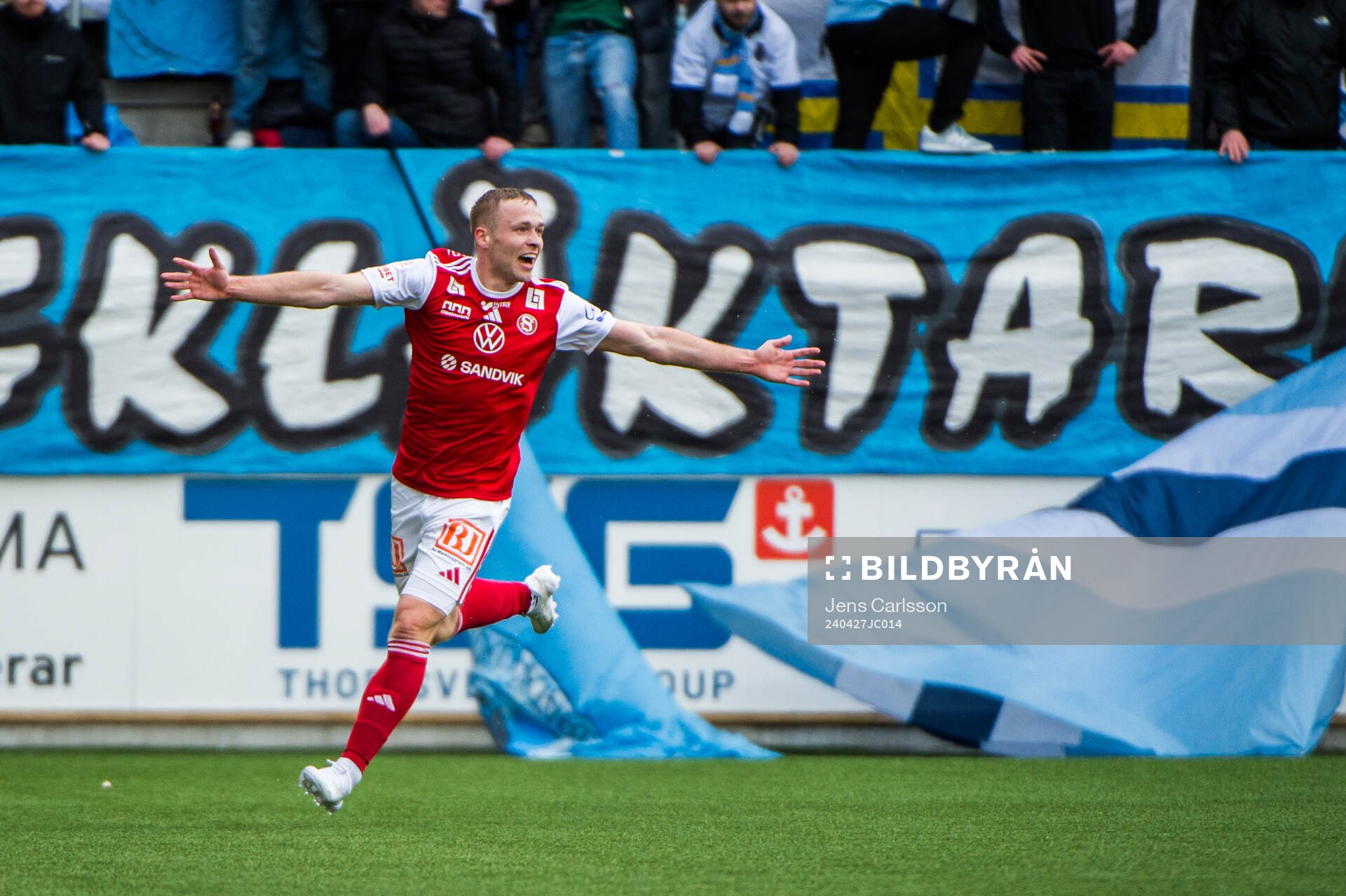 Sandvikens James Joseph Kirby jublar
