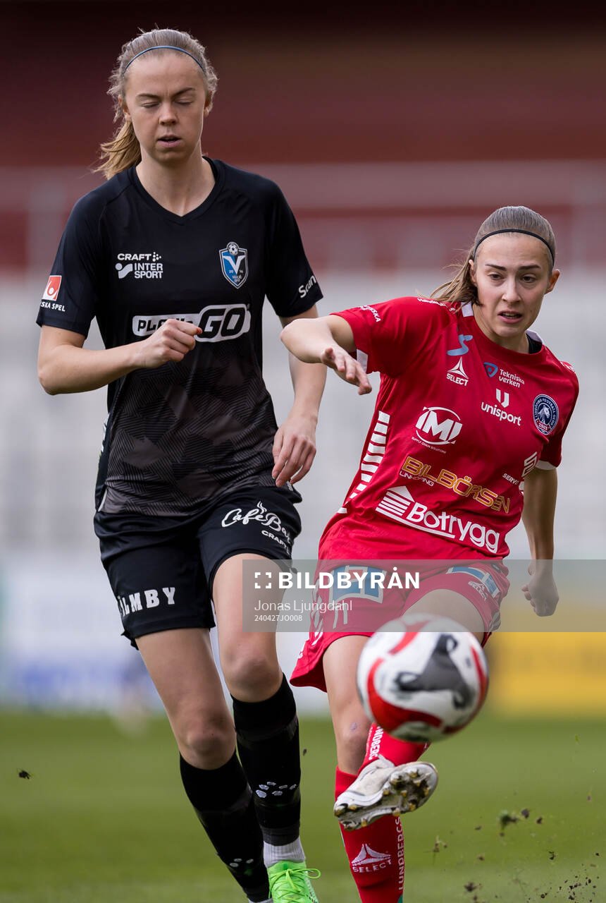 Växjö DFFs Elin Nilsson och Linköpings Emma Östlund