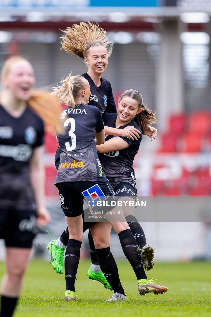 Växjö DFFs Elin Nilsson jublar