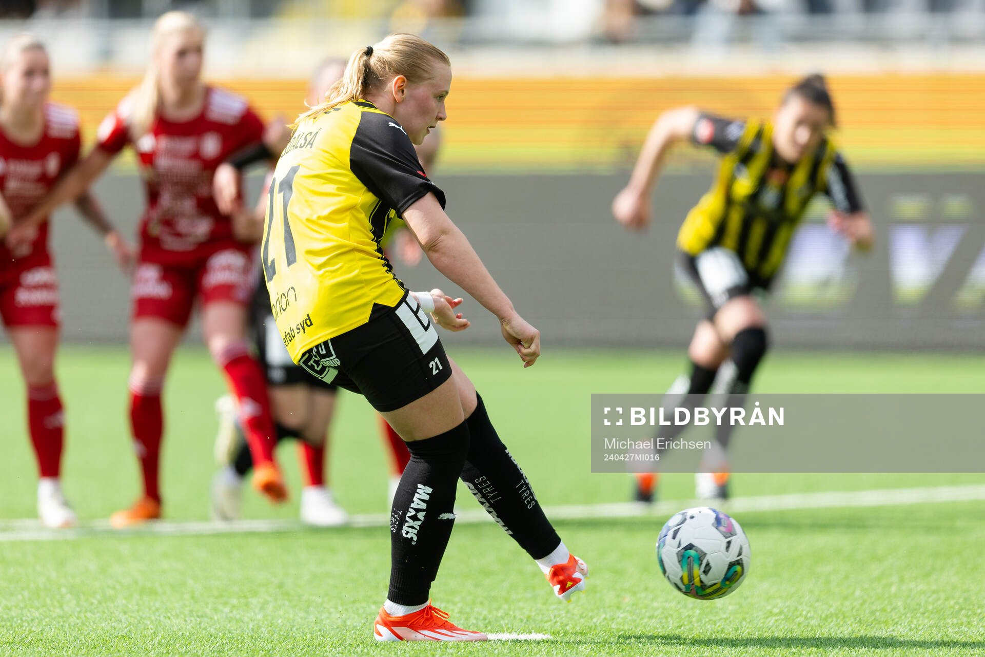 Häckens Johanna Fossdalsá Sørensen  kvitterar till 1-1