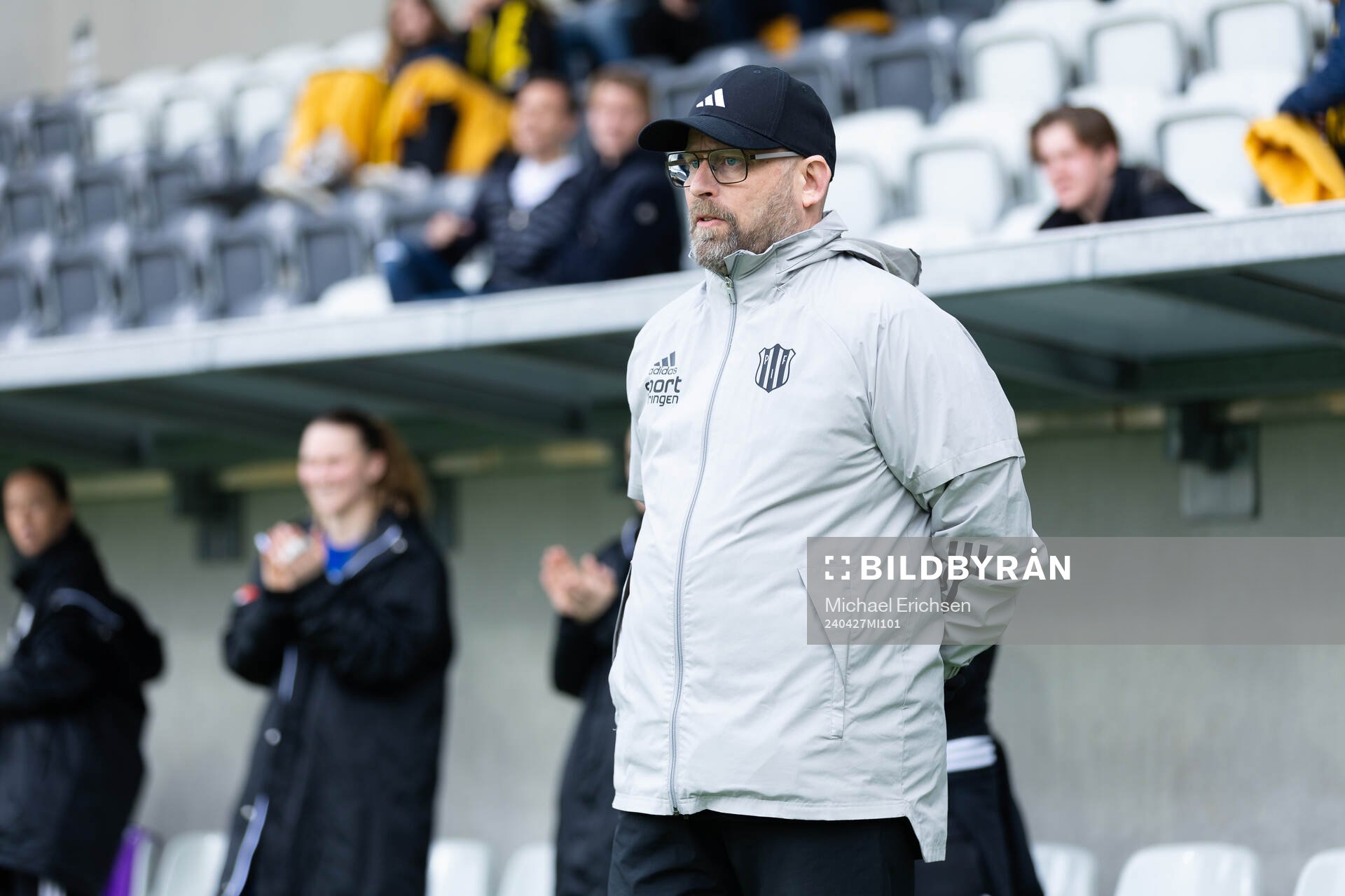Piteås tränare Stellan Carlsson innan fotbollsmatchen i