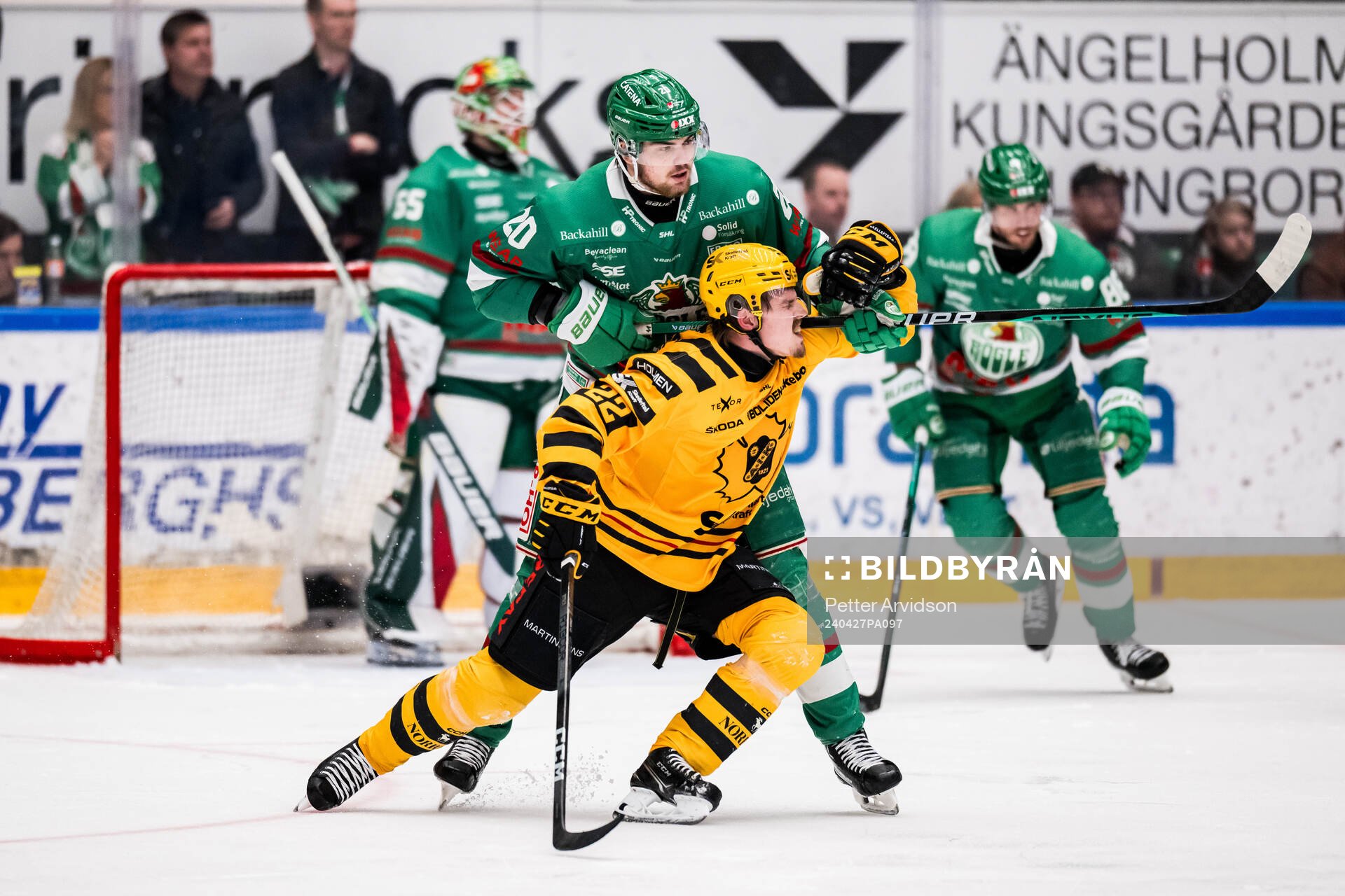 Rögles Lian Bichsel och Skellefteås Jonathan Johnson