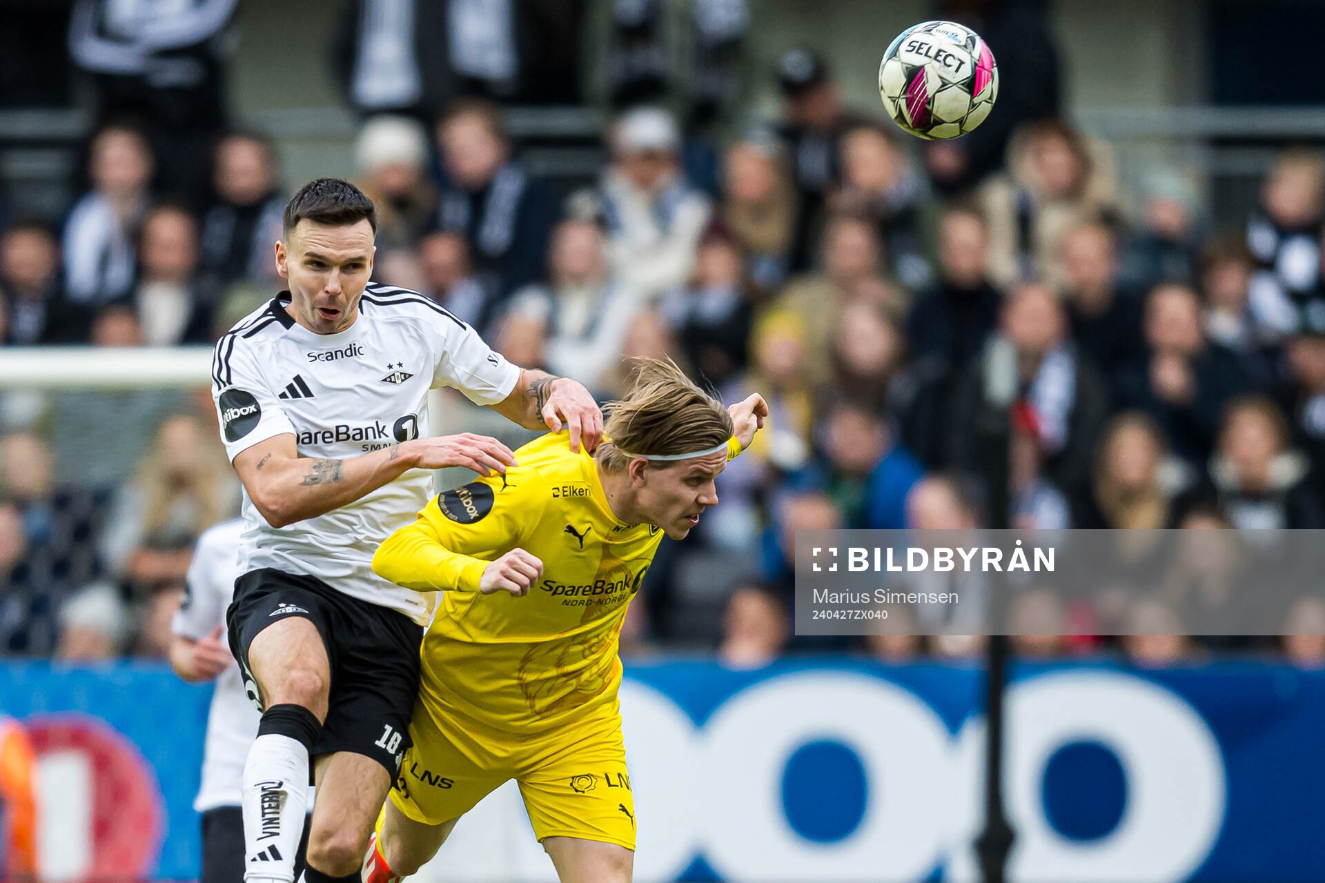 Ole Selnæs of Rosenborg and Jens Petter Hauge of