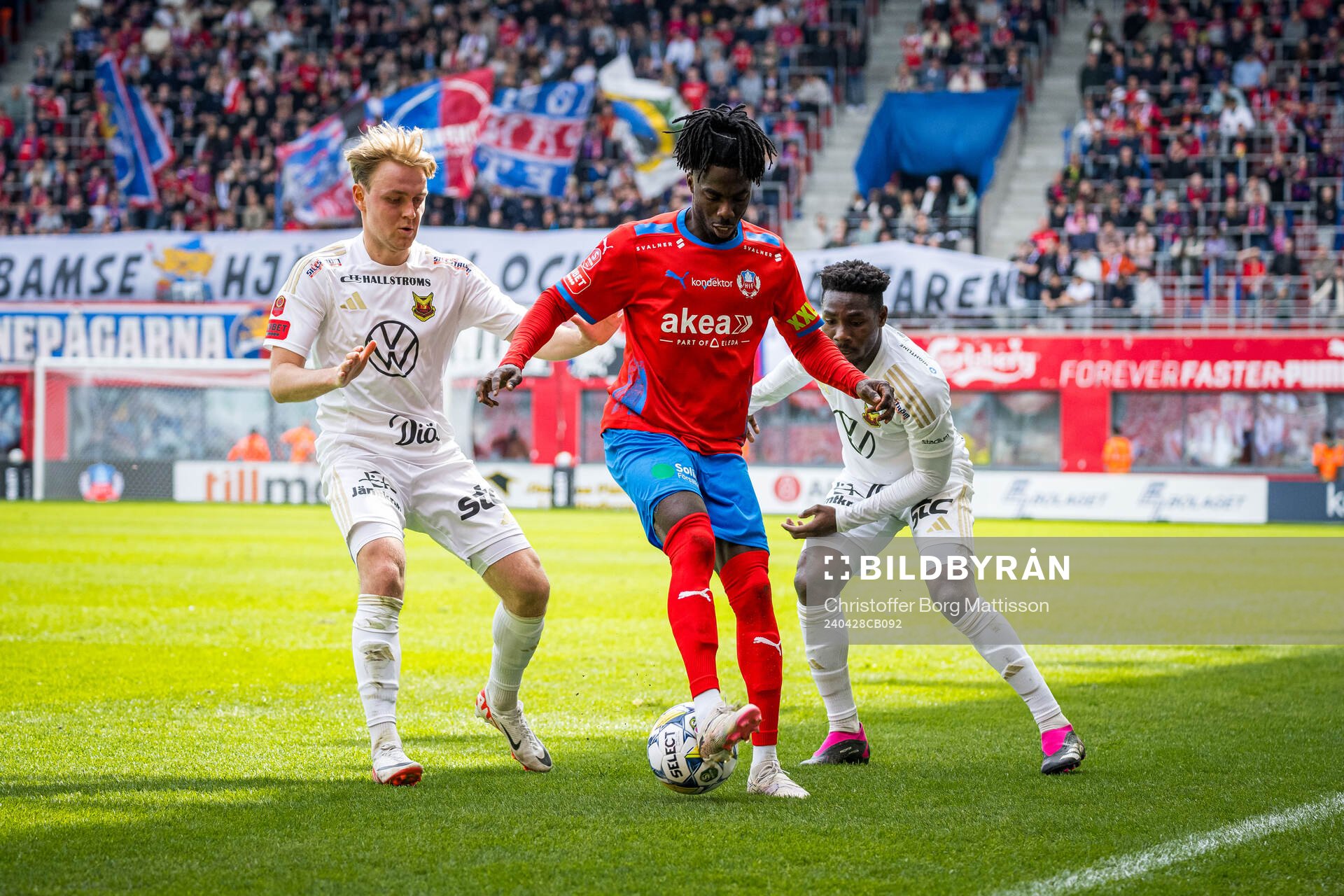 Östersunds Simon Marklund och Helsingborgs Benjamin Acquah