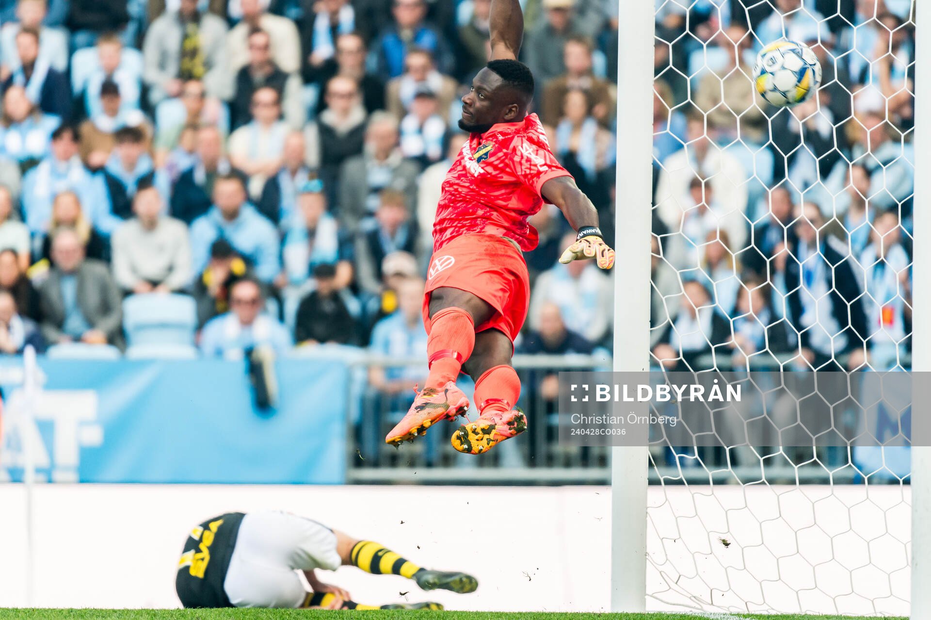 Malmö FFs Sebastian Nanasi , ej i bild, gör 4-0 bakom