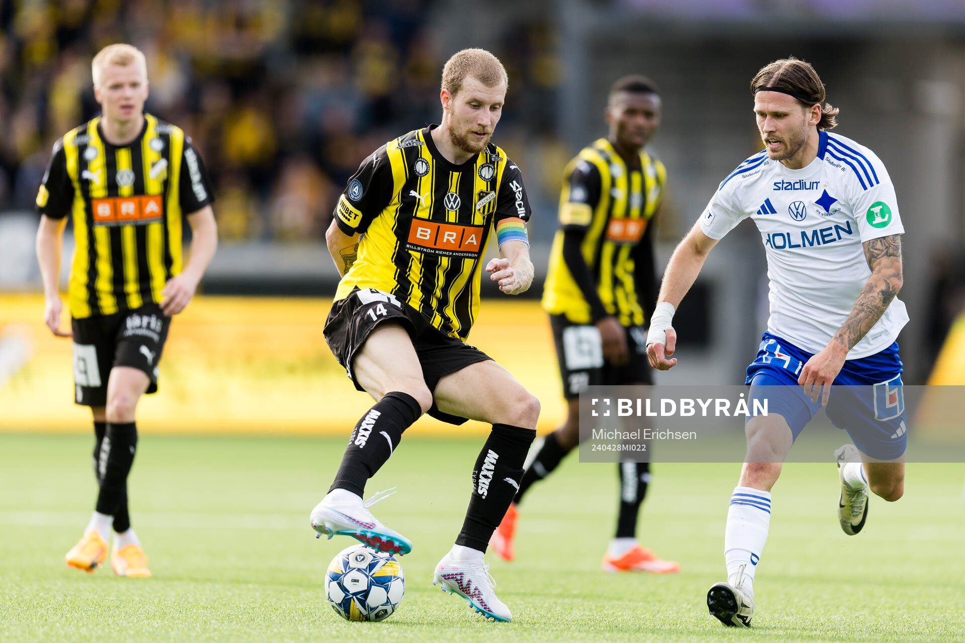 Häckens Simon Gustafson och IFK Norrköpings Arnor