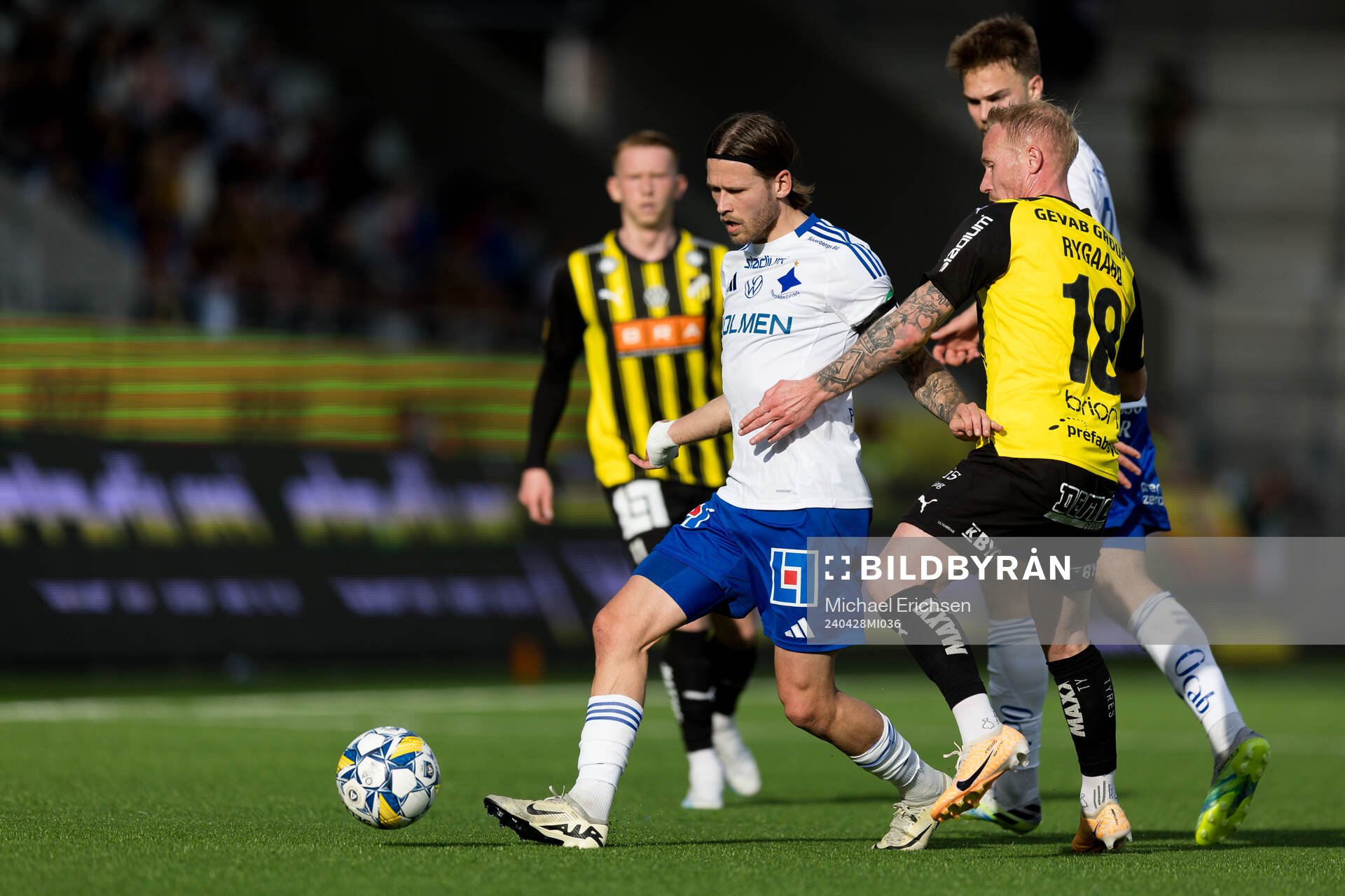 IFK Norrköpings Arnor Traustason och Häckens Mikkel