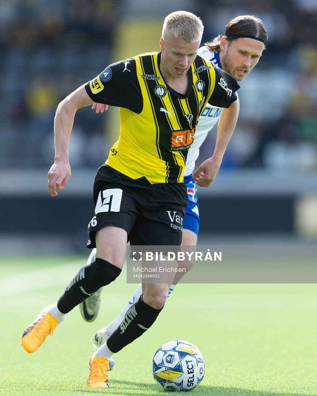 Häckens Axel Lindahl och IFK Norrköpings Arnor Traustason