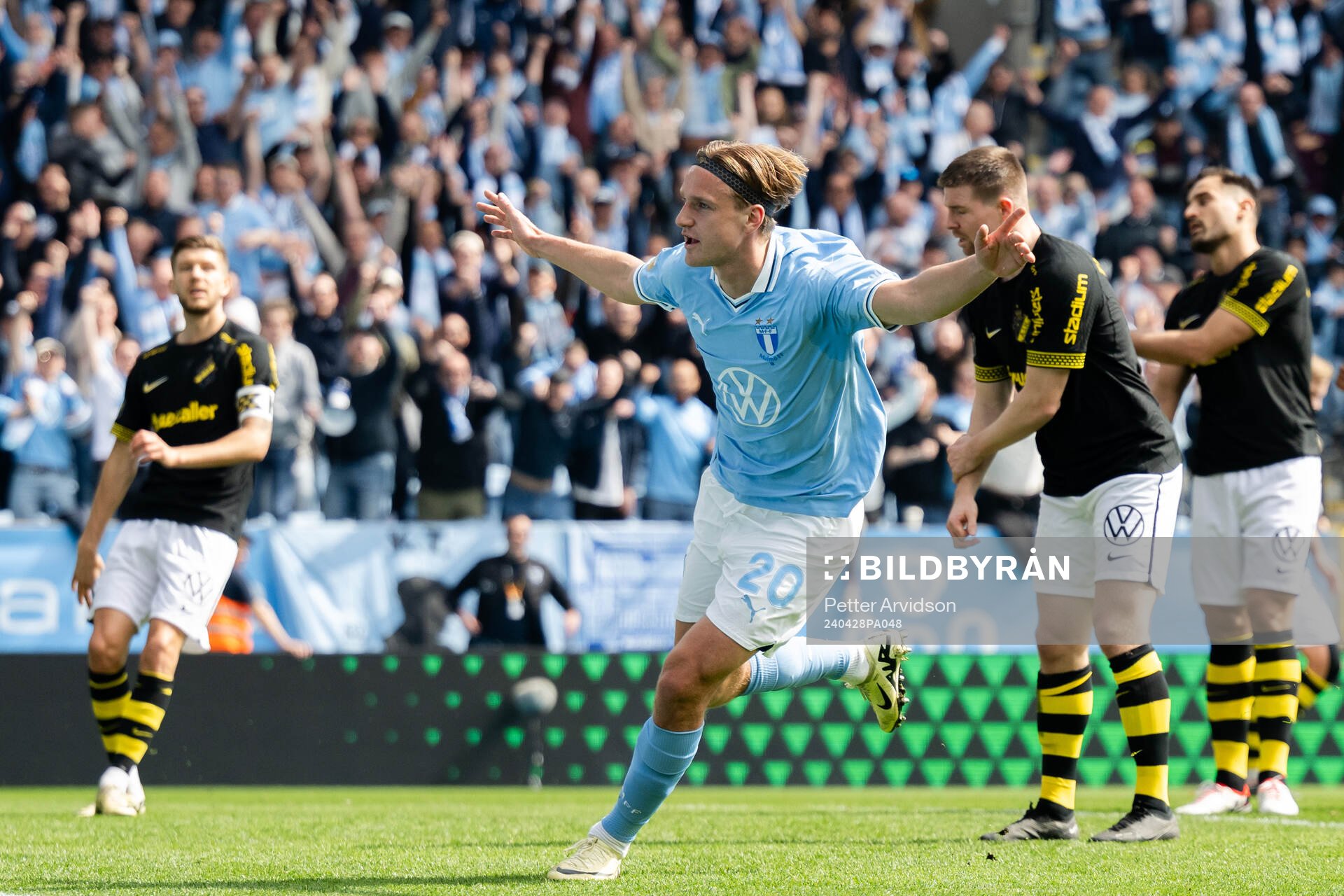 Malmö FFs Erik Botheim jublar