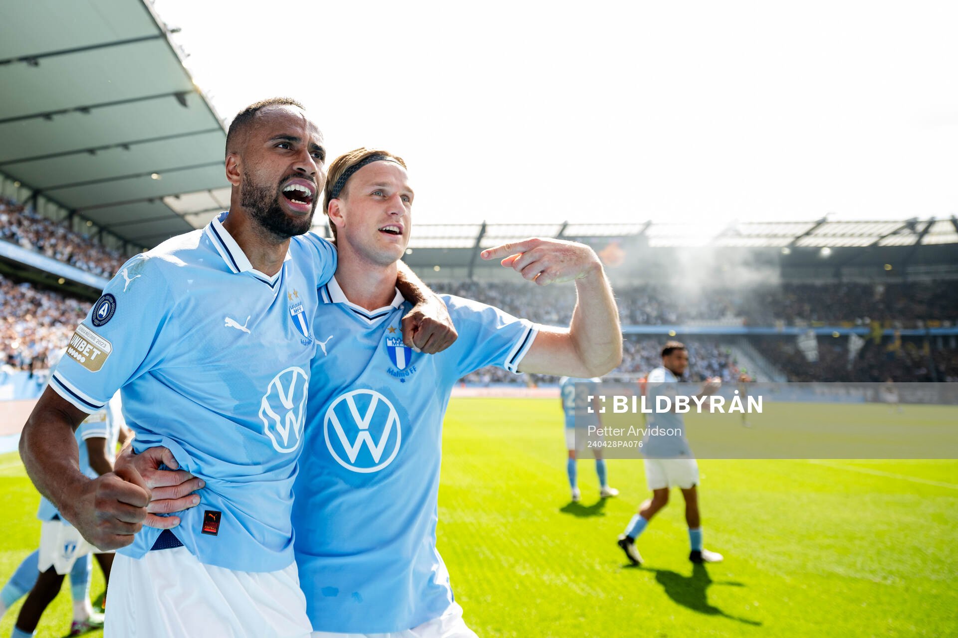 Malmö FFs Isaac Kiese Thelin och Erik Botheim jublar