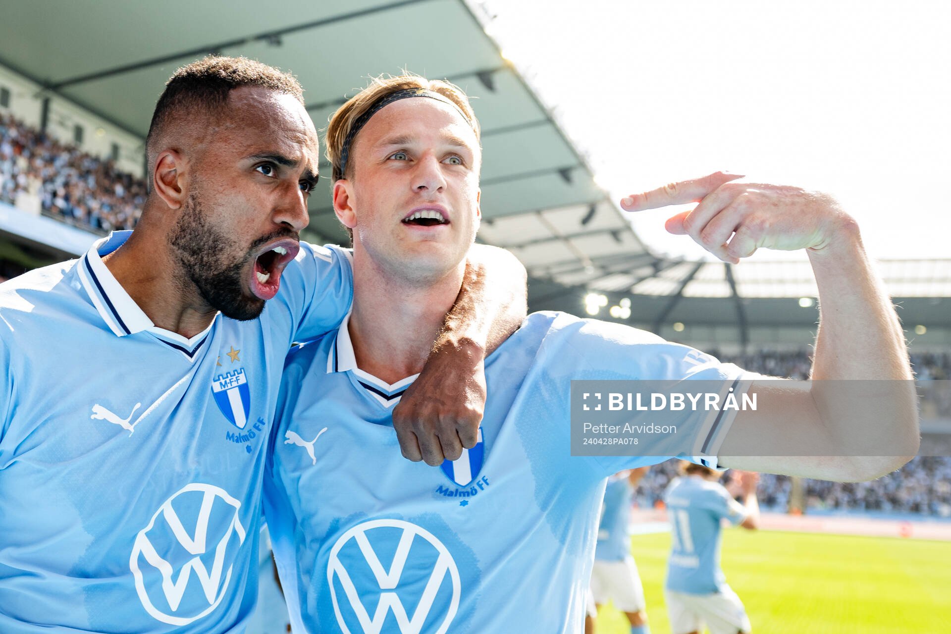 Malmö FFs Isaac Kiese Thelin och Erik Botheim jublar