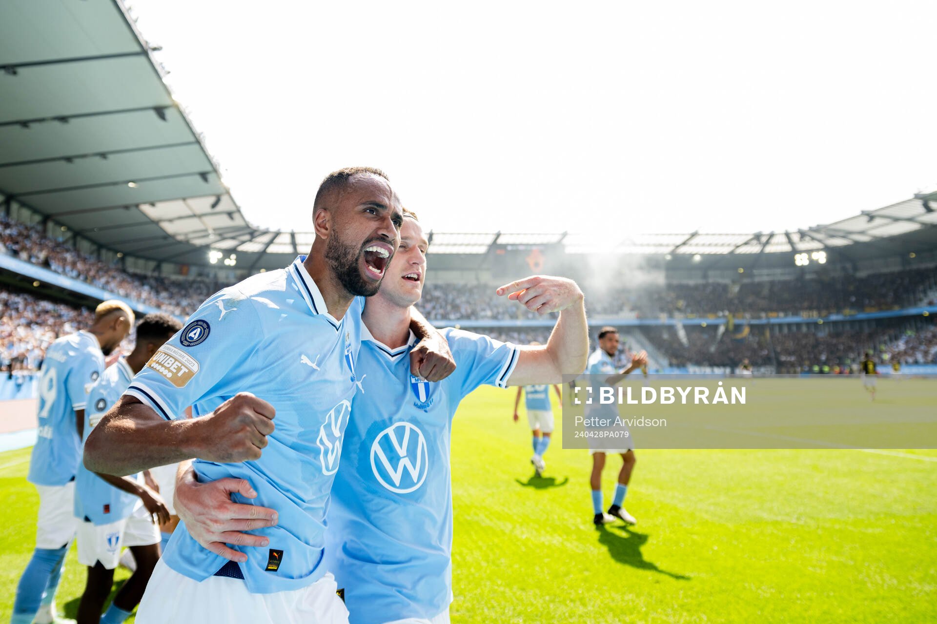 Malmö FFs Isaac Kiese Thelin och Erik Botheim jublar