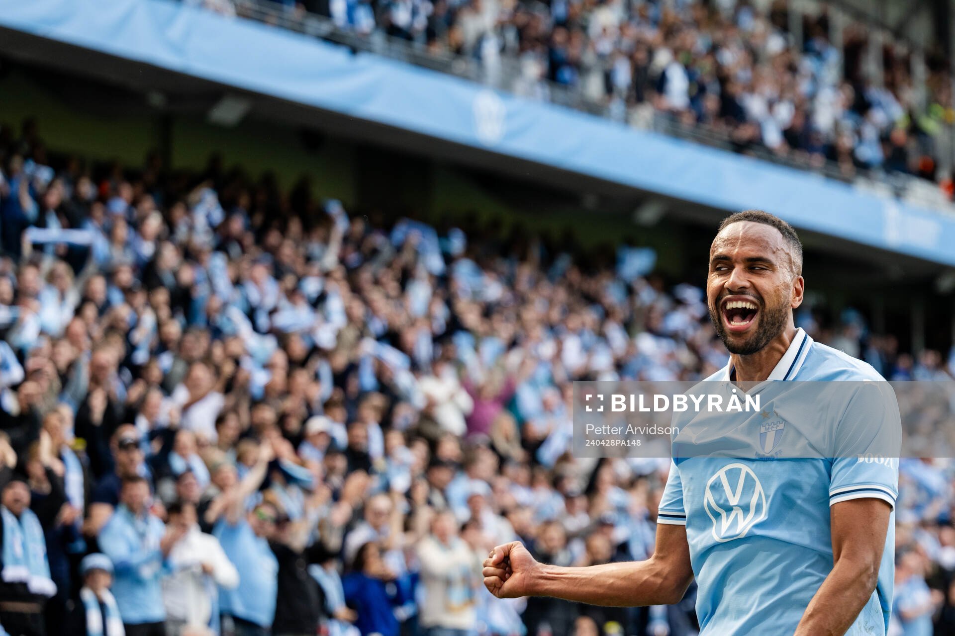 Malmö FFs Isaac Kiese Thelin jublar