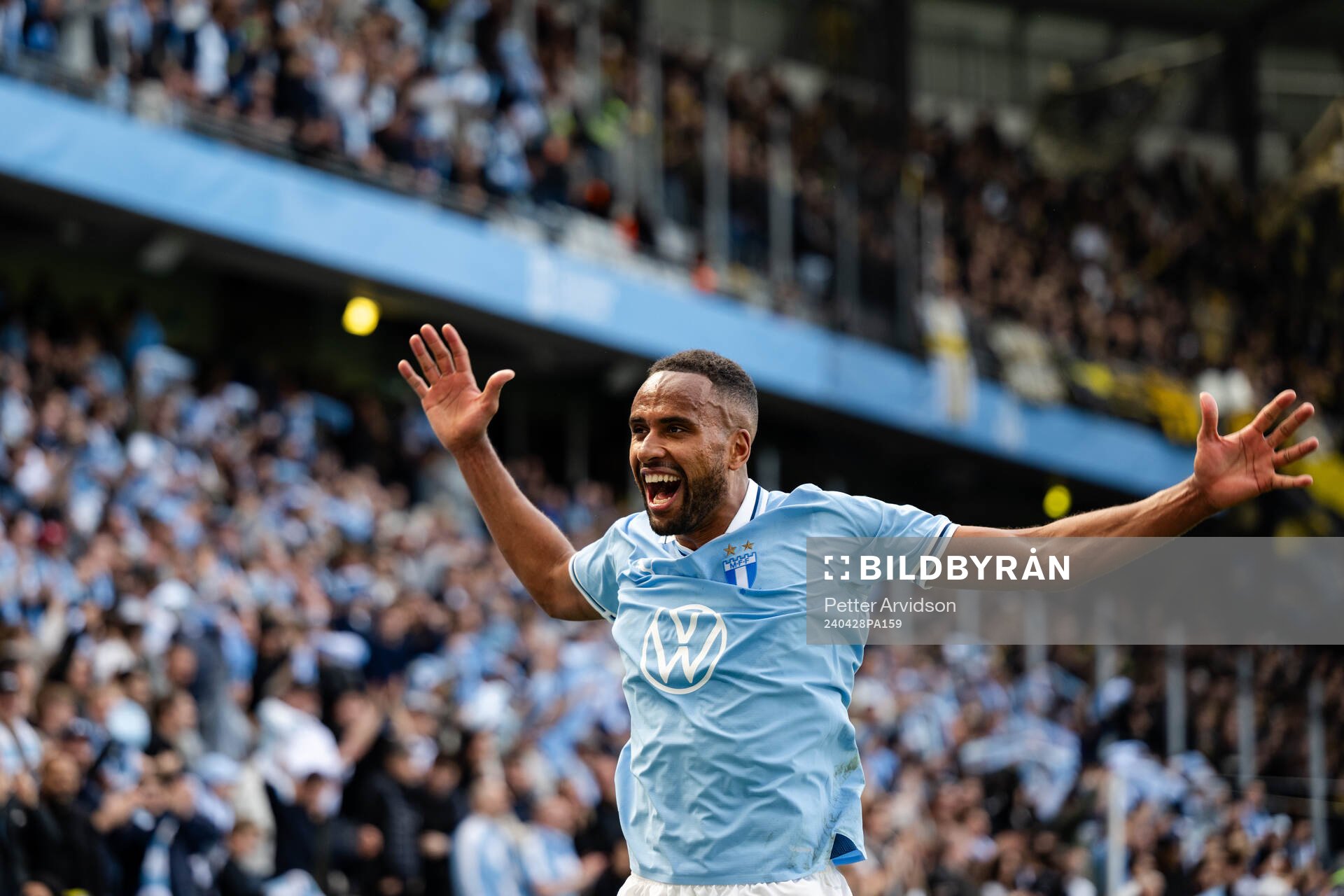 Malmö FFs Isaac Kiese Thelin jublar