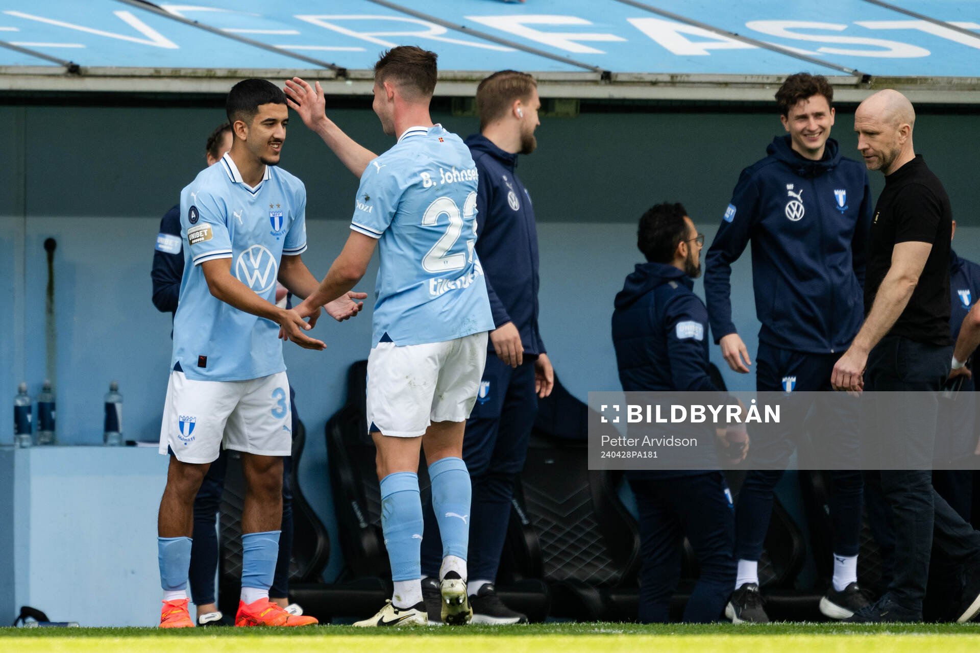 Byte mellan Malmö FFs Zakaria Loukili och Lasse Berg