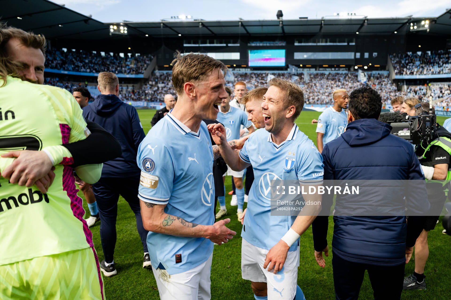 Malmö FFs Søren Rieks och Anton Tinnerholm jublar